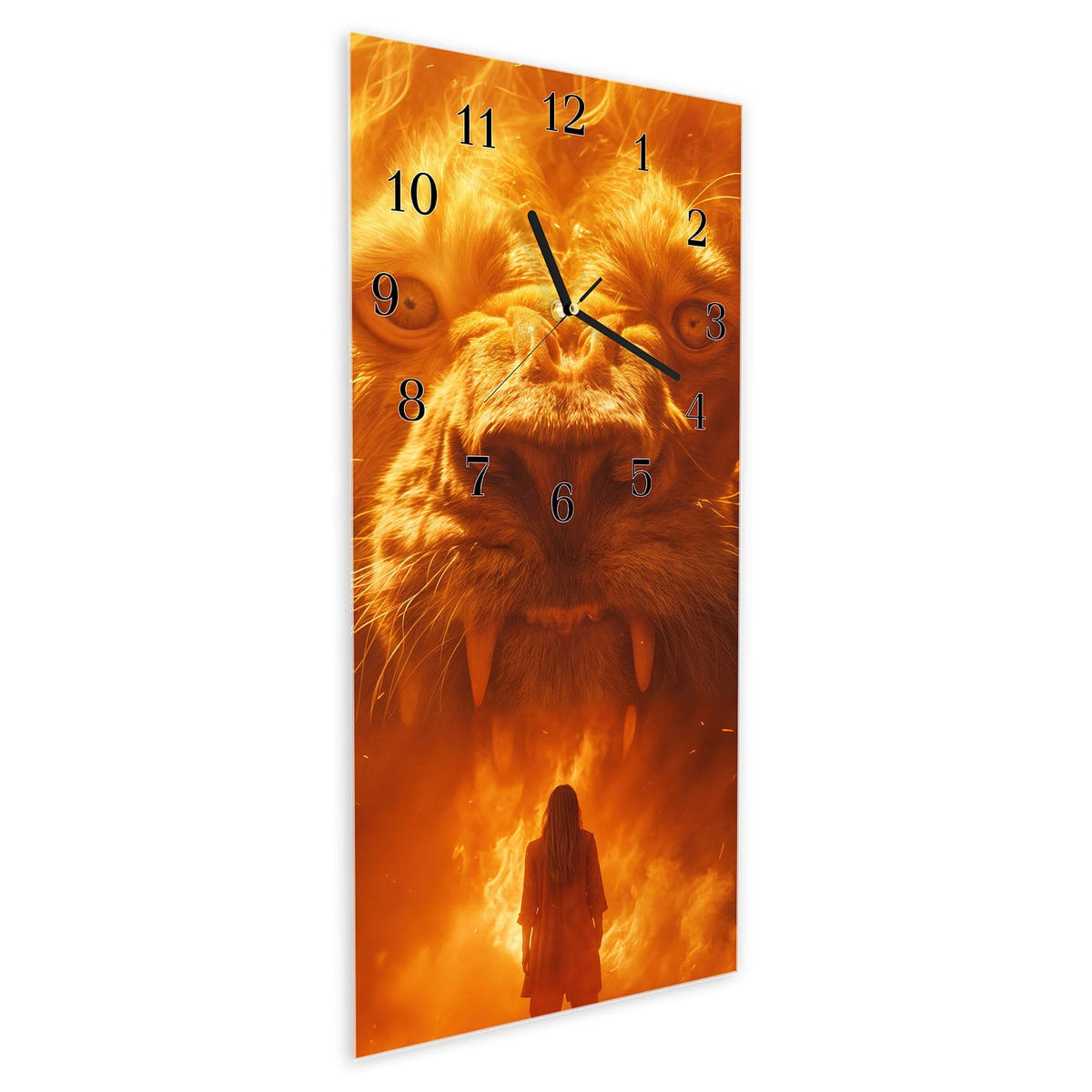 Vormontiert – mit Schwebeeffekt – Wanduhr Abenteuerlicher Löwe aus Glas – Hochformat 30 × 60 cm