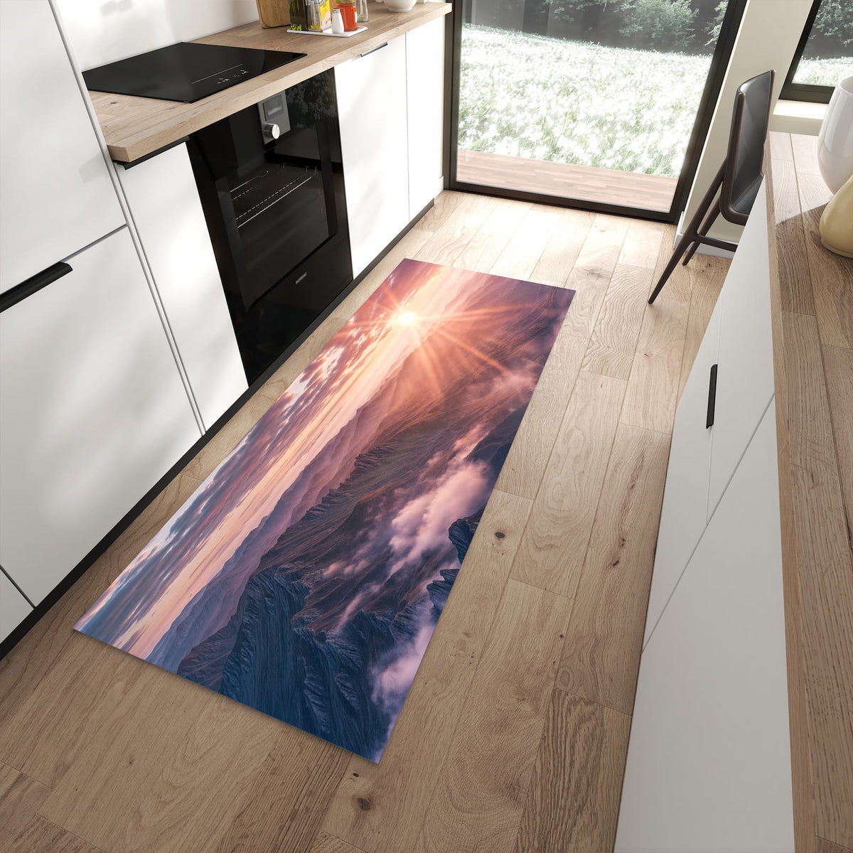 Komfortabler Küchenteppich mit Motiv Sonnenaufgang Berge in moderner Küche