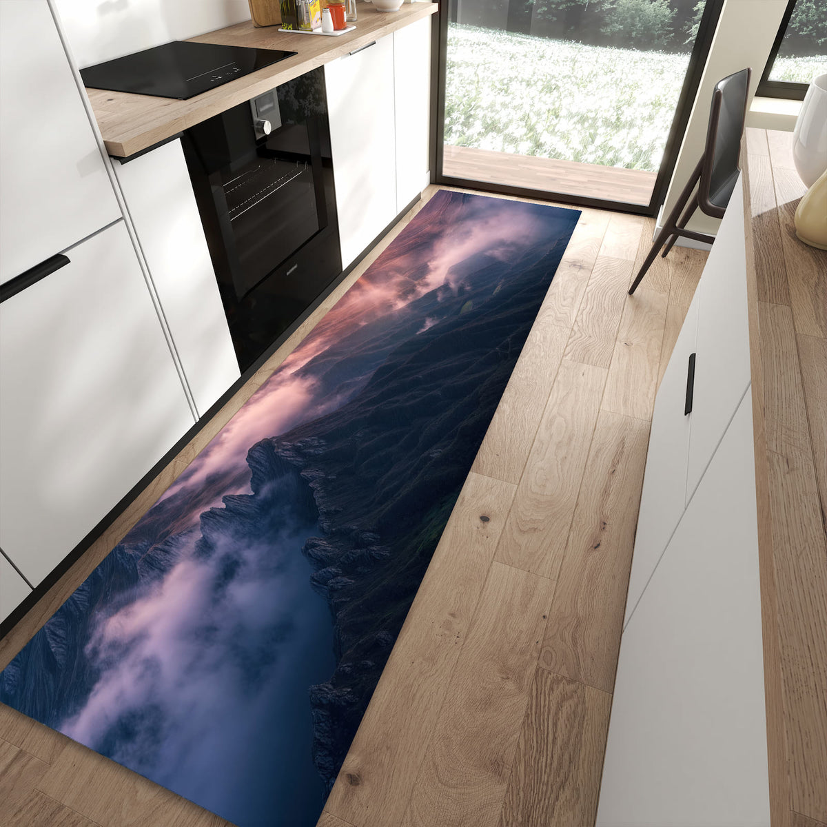 Schmutzabweisender Küchenteppich mit Motiv Sonnenaufgang Berge in moderner Küche