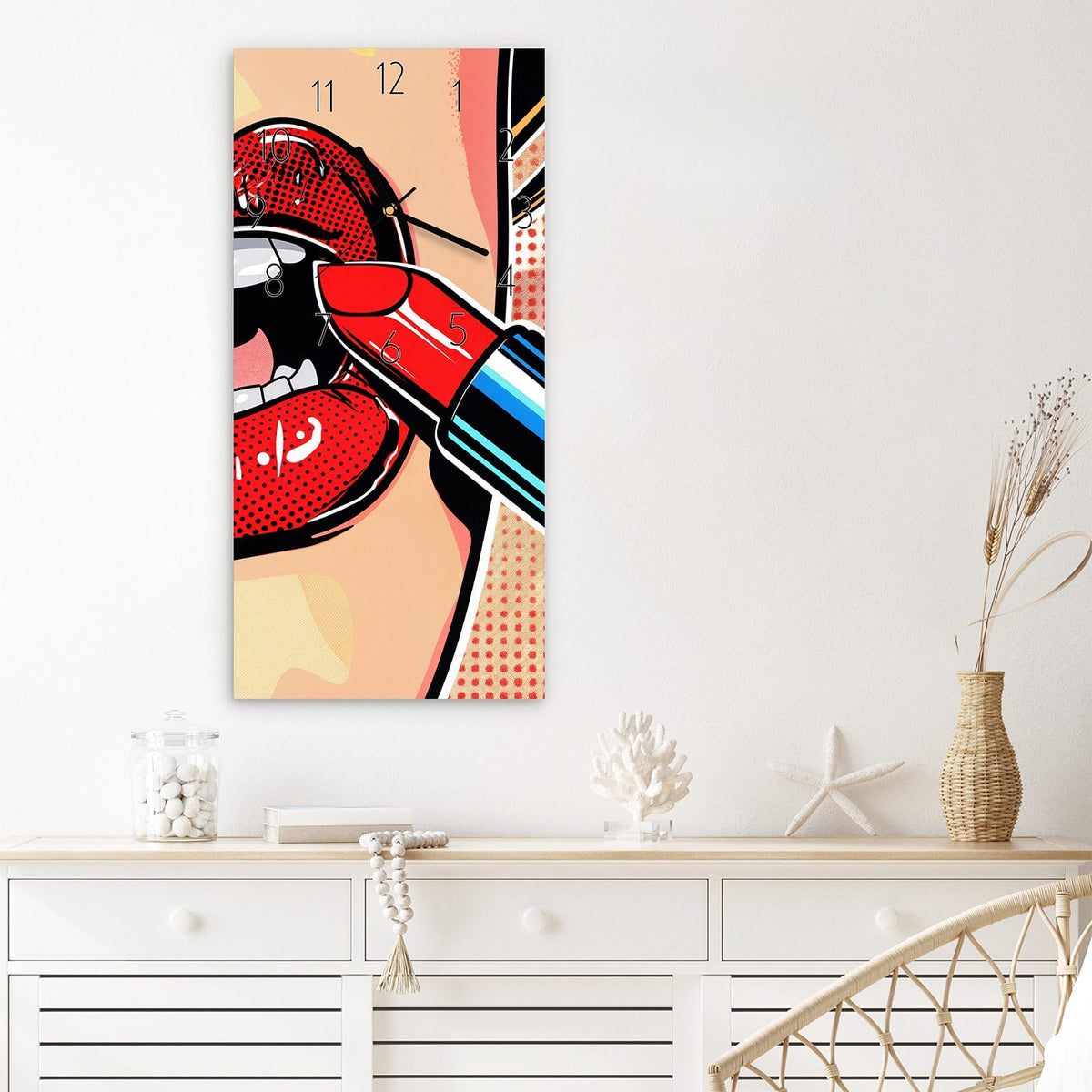 Wanduhr Lippenstift Kunst aus Glas – Roter Lippenstift auf roten Lippen