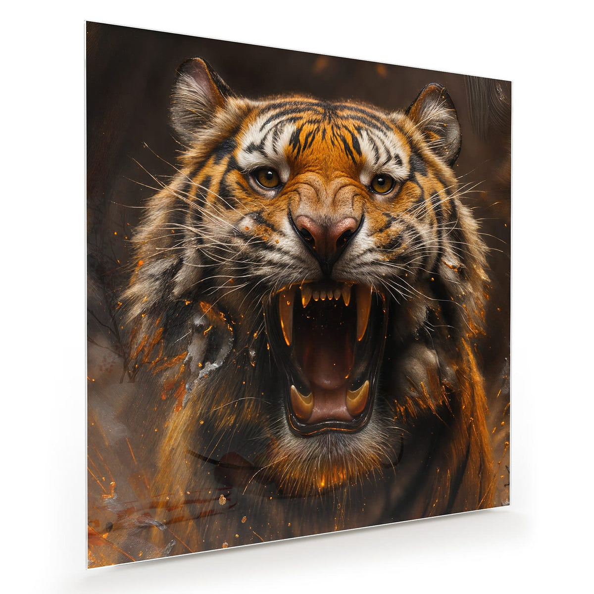 Brüllender Tiger frontal, umgeben von Funken und orangeroter Glut