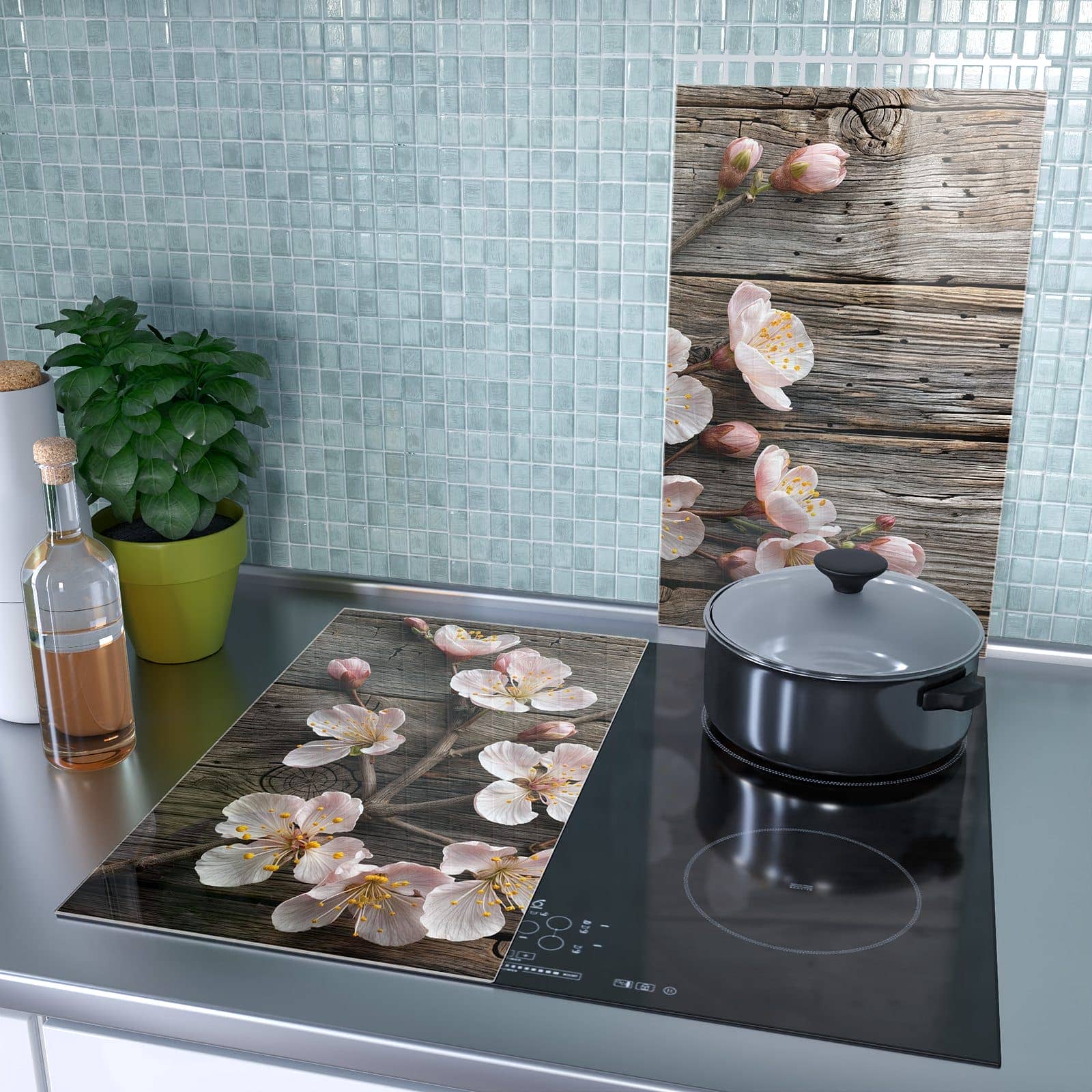 2-teilige Glasplatte für Herd mit Kirschblüten auf Holz-Motiv als Spritzschutz hinter dem Kochfeld