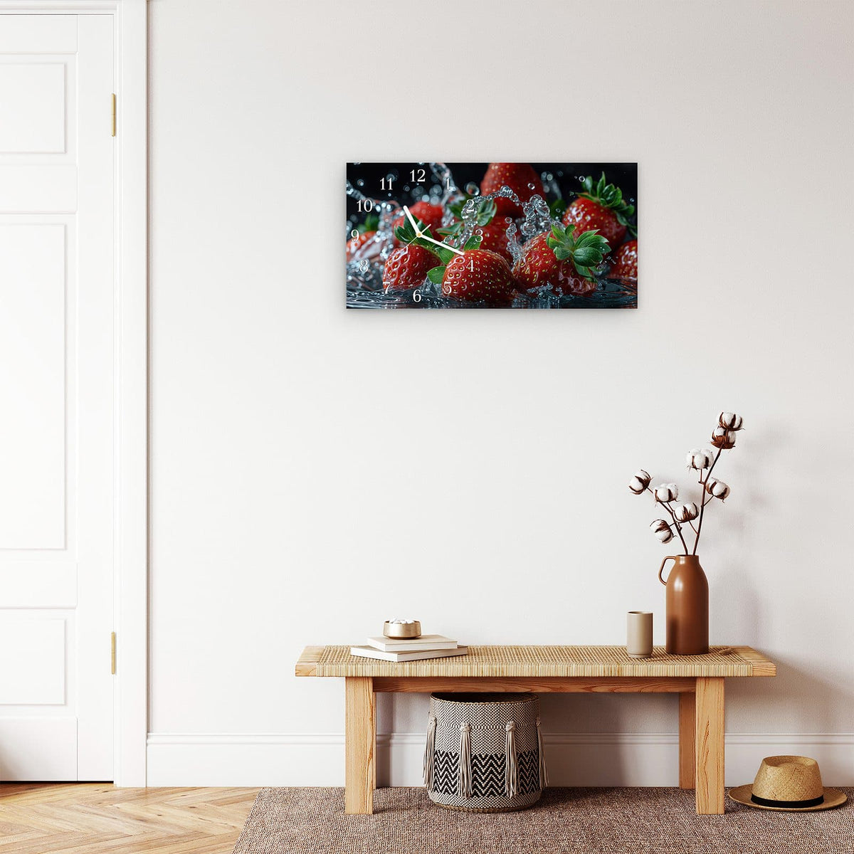 Moderne Wanduhr aus Glas mit Farbtiefe – Wanduhr Frische Erdbeeren Korb aus Glas – Querformat 60 × 30 cm