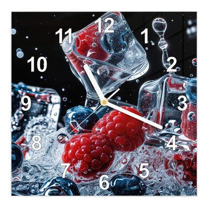 Wanduhr Quadratisch mit dem Motiv Eisgekühlte Beeren