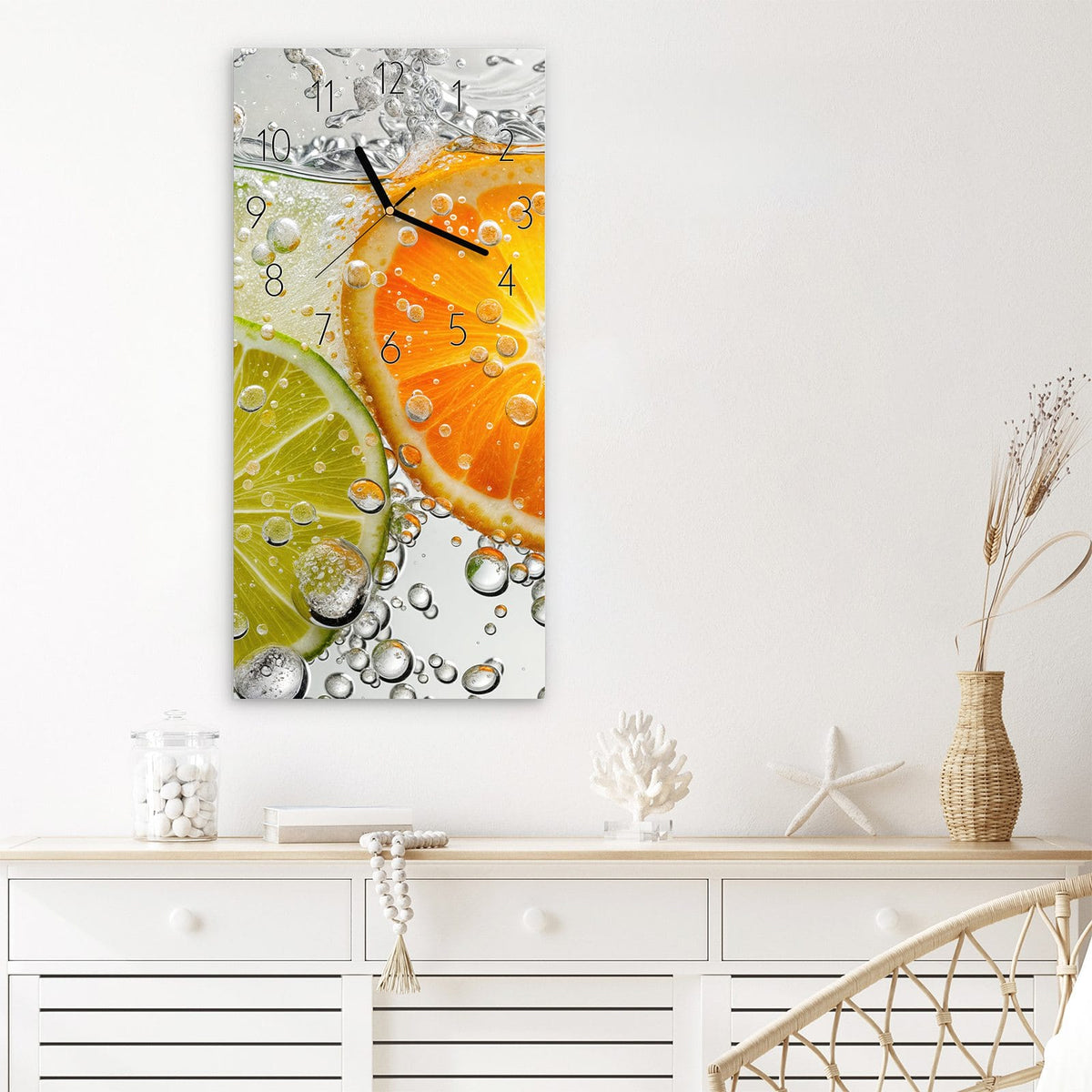 Wanduhr Frucht Spritzer aus Glas – Zitrusscheiben mit perlenden Tropfen