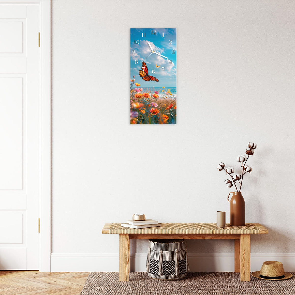 Moderne Wanduhr aus Glas mit Farbtiefe – Wanduhr Sommerblumenwiese aus Glas – Hochformat 30 × 60 cm