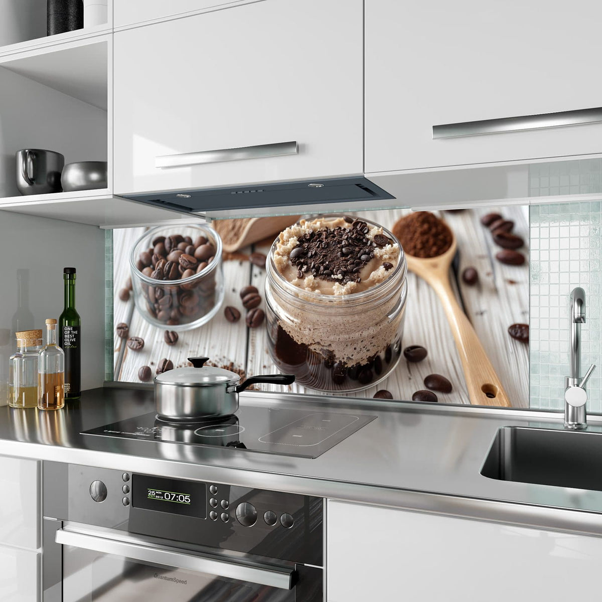 Küchenrückwand aus Glas Kaffeedessert im Glas im Hochformat als Spritzschutz hinter dem Kochfeld, über dem Fliesenspiegel montiert