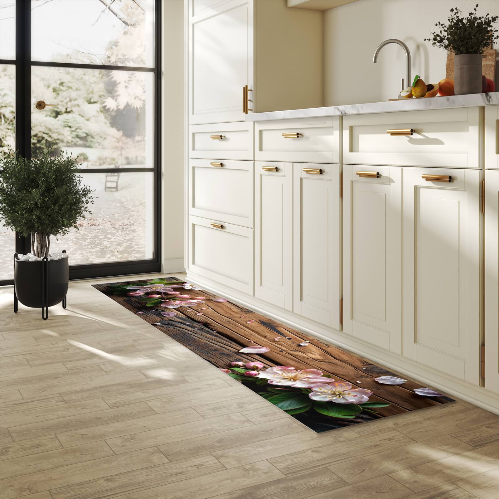 Strapazierfähiger Küchenteppich mit Motiv Blüten auf Holz in heller Küche
