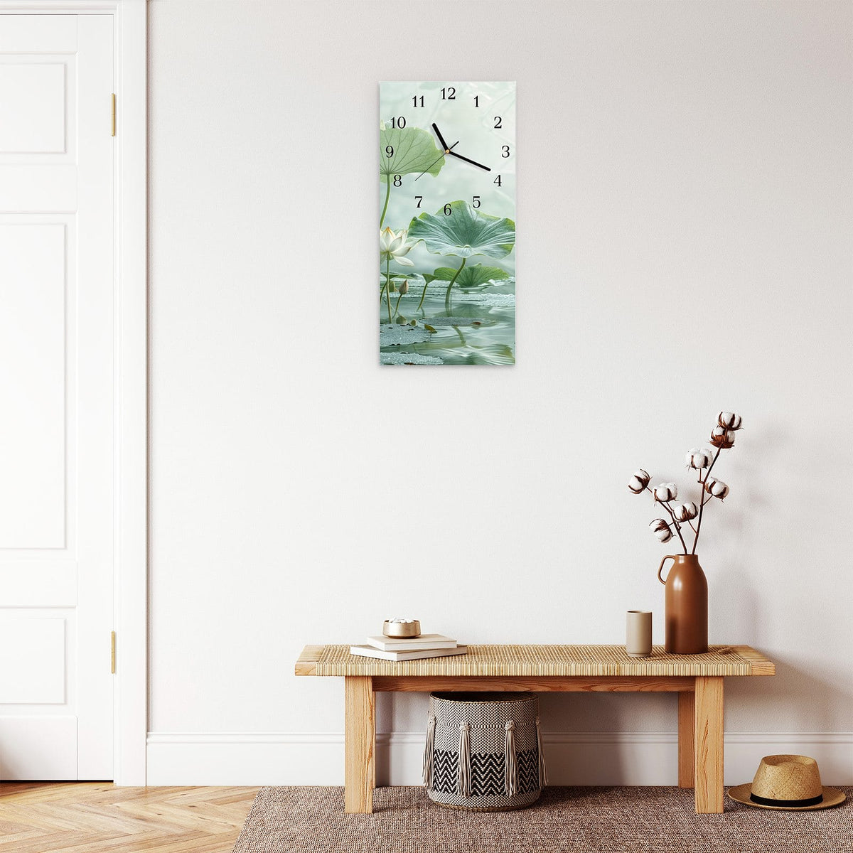 Moderne Wanduhr aus Glas mit Farbtiefe – Wanduhr Lotusteich aus Glas – Hochformat 30 × 60 cm