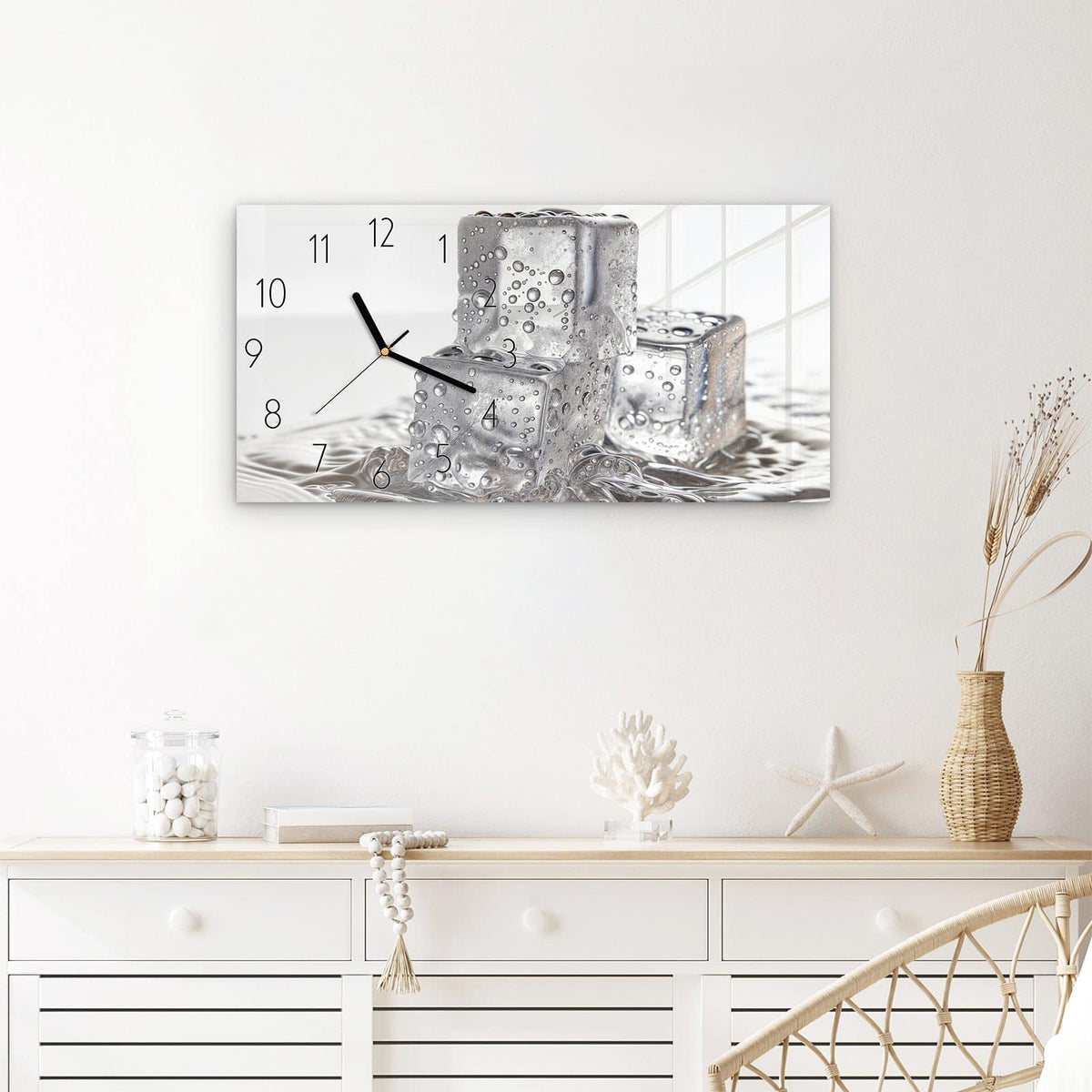 Wanduhr Eiswuerfel aus Glas – Querformat 60 × 30 cm – Drei Eiswürfel mit Wassertropfen