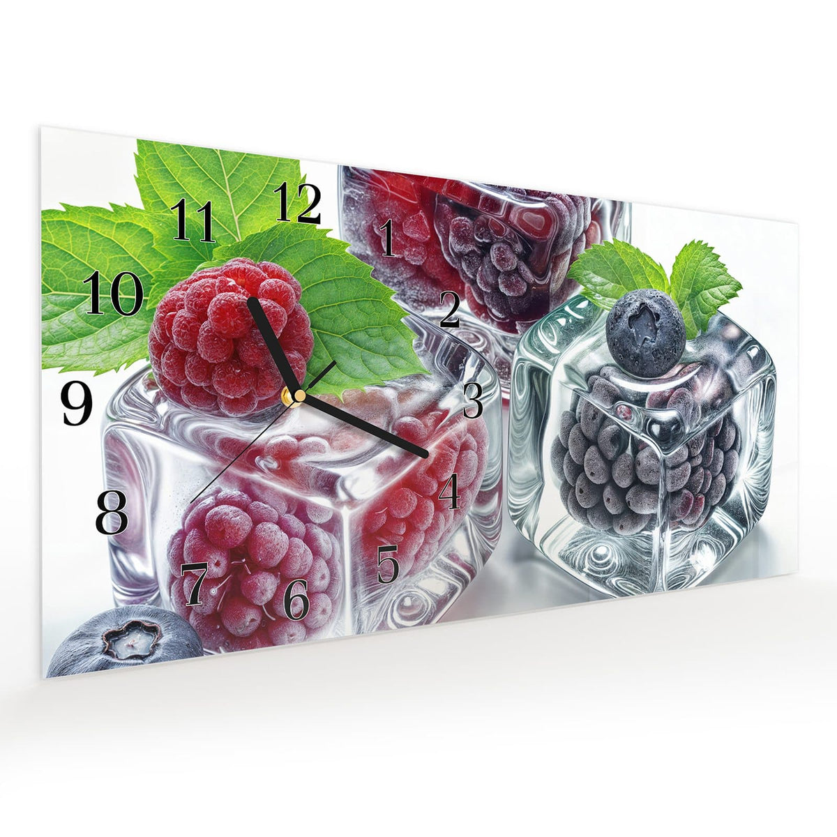 Vormontiert – mit Schwebeeffekt – Wanduhr Eiswürfel Beerenmix aus Glas – Querformat 60 × 30 cm