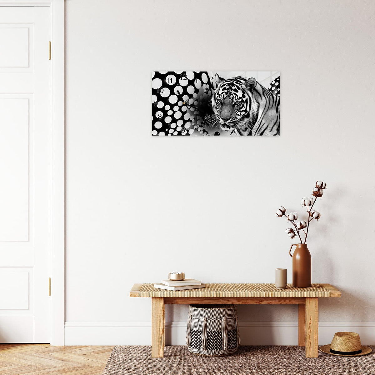 Moderne Wanduhr aus Glas mit Farbtiefe – Wanduhr Tigerpunkte aus Glas – Querformat 60 × 30 cm
