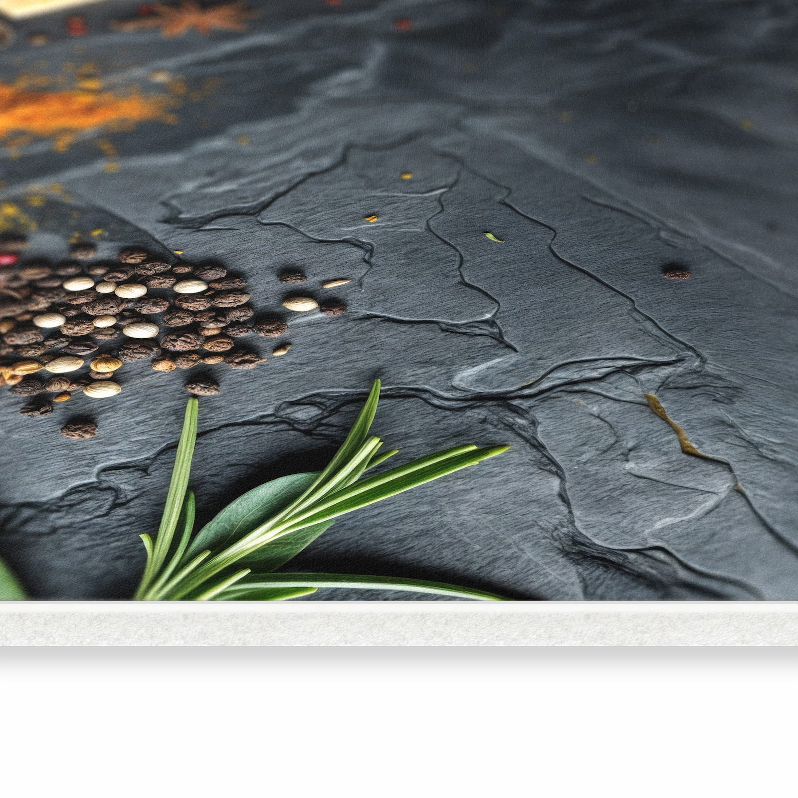 Abriebfester rutschfester Küchenläufer mit Motiv Küche Zutaten in seitlicher Ansicht