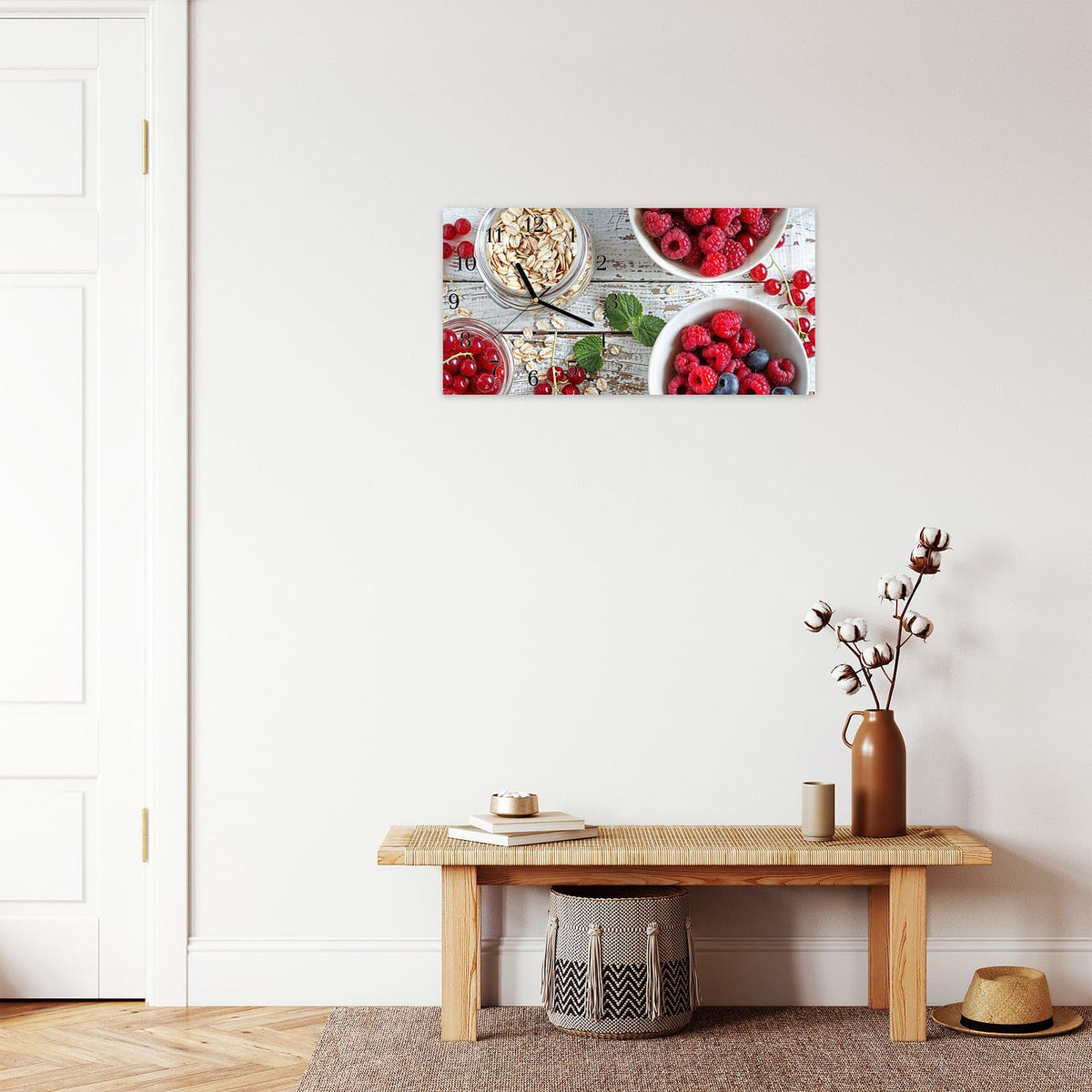 Moderne Wanduhr aus Glas mit Farbtiefe – Wanduhr Himmlische Beeren aus Glas – Querformat 60 × 30 cm