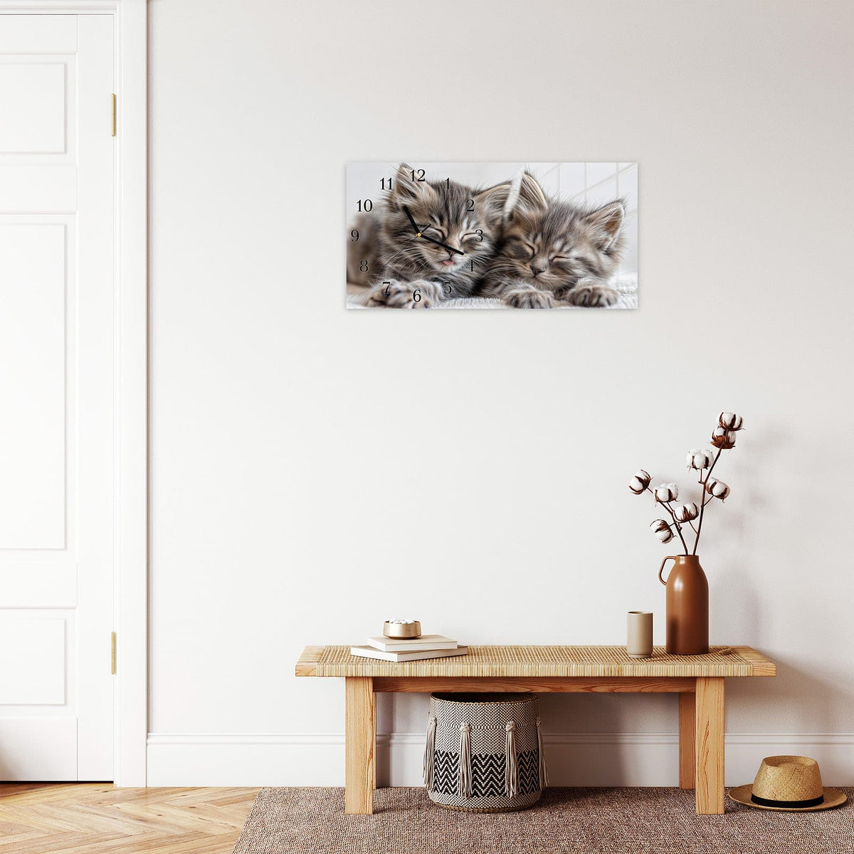 Moderne Wanduhr aus Glas mit Farbtiefe – Wanduhr Schlafende Kätzchen aus Glas – Querformat 60 × 30 cm