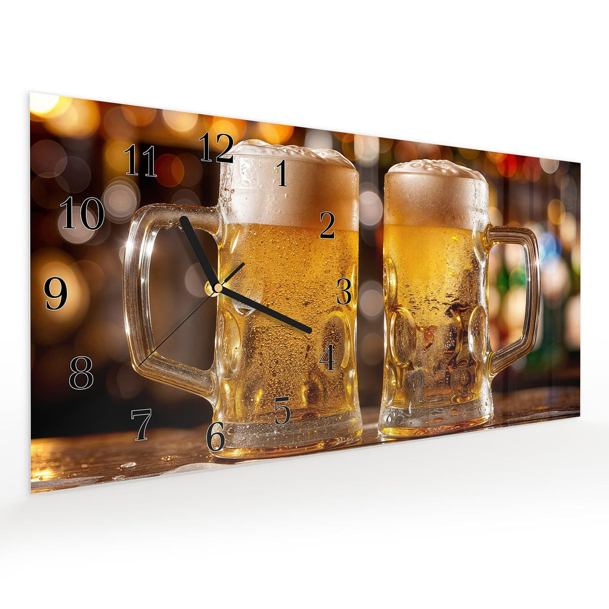 Vormontiert – mit Schwebeeffekt – Wanduhr Zwei Bierkrüge aus Glas – Querformat 60 × 30 cm