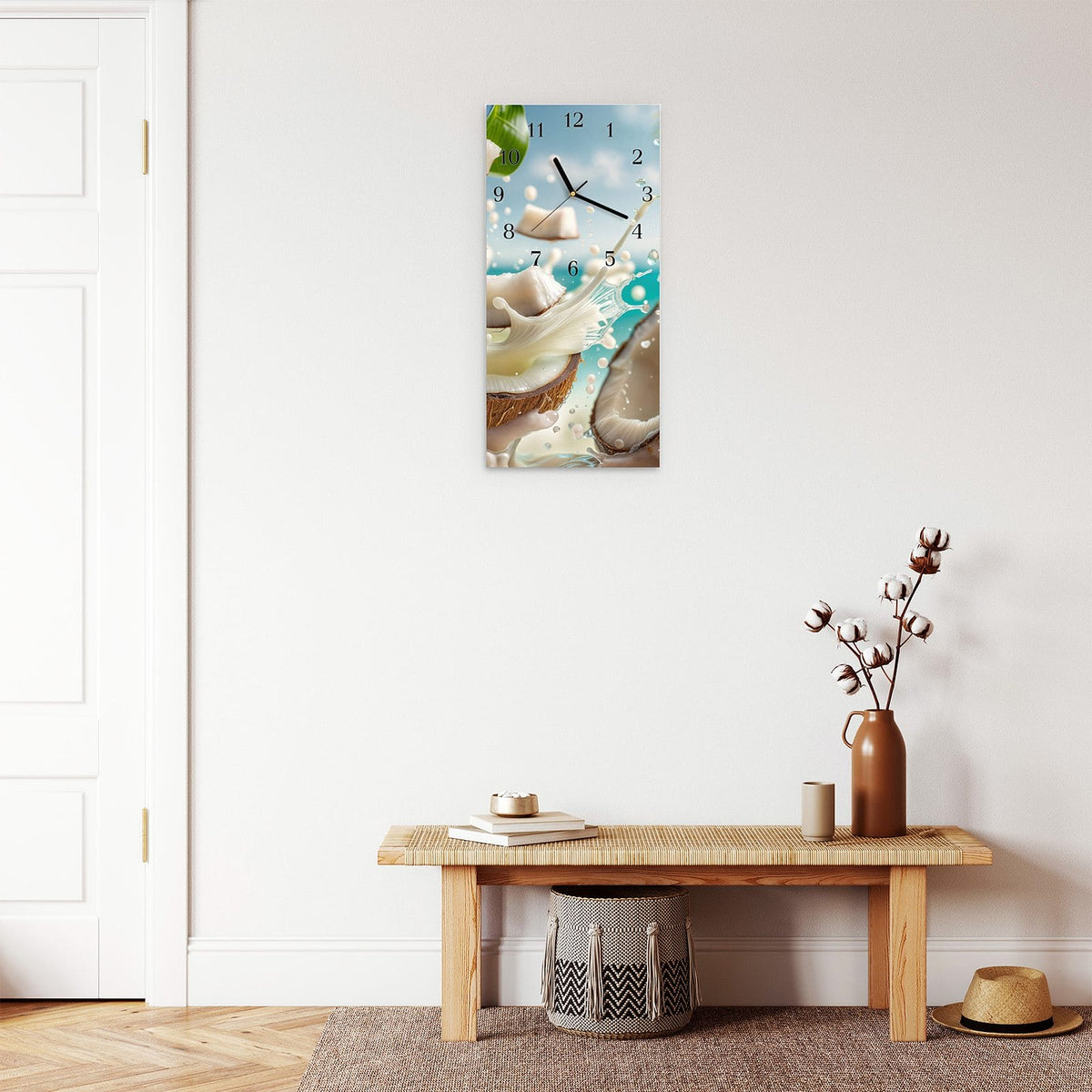 Moderne Wanduhr aus Glas mit Farbtiefe – Wanduhr Kokosnuss Spritzer aus Glas – Hochformat 30 × 60 cm
