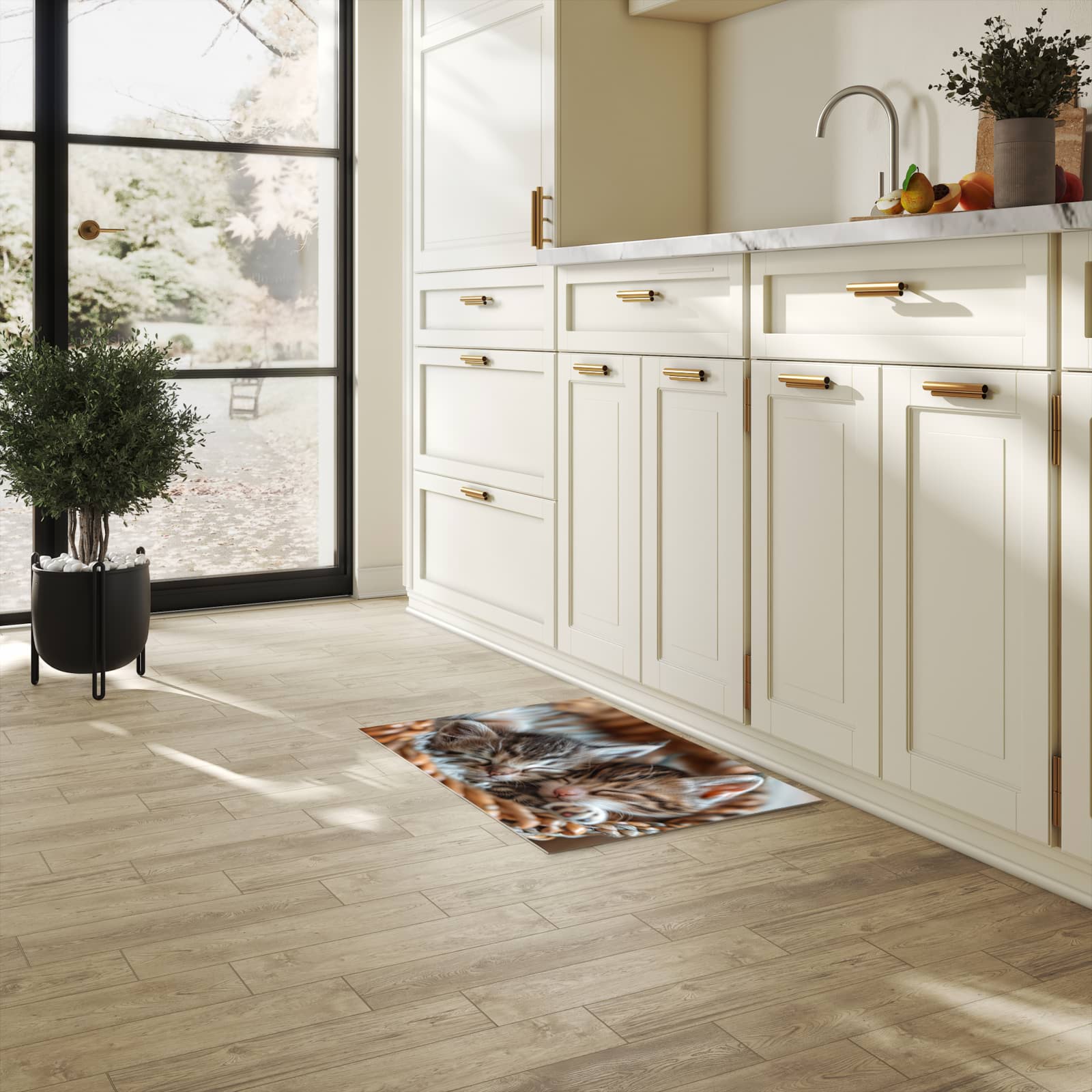 Geruchsneutraler langer Teppich mit Motiv Kätzchen von Schlafende in heller Küche