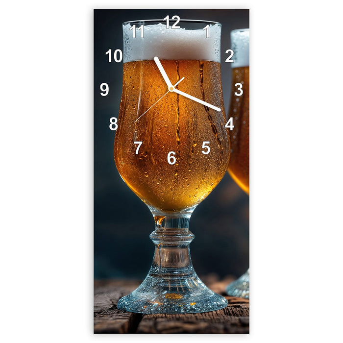 Wanduhr Zwei Biergläser Holz aus Glas – Hochformat 30 × 60 cm mit Ziffernblatt Modern