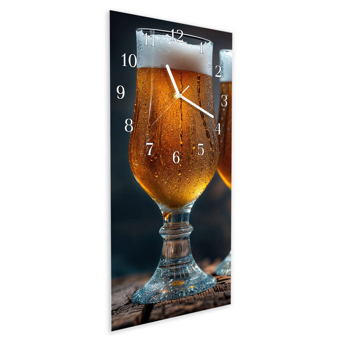 Vormontiert – mit Schwebeeffekt – Wanduhr Zwei Biergläser Holz aus Glas – Hochformat 30 × 60 cm