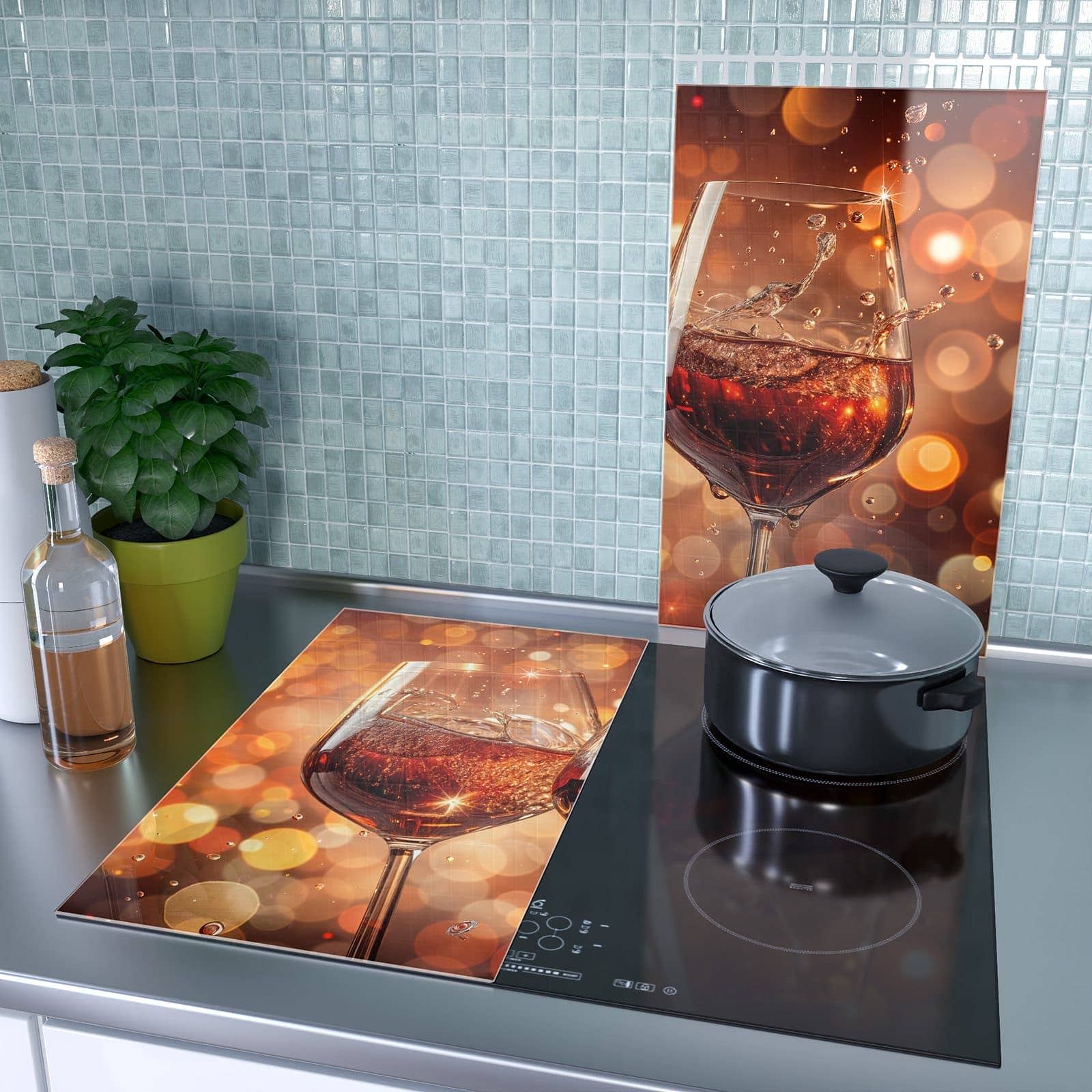 2-teilige Herdabdeckplatte für Ceranfeld mit Weingläser Festlich-Motiv als Spritzschutz hinter dem Kochfeld