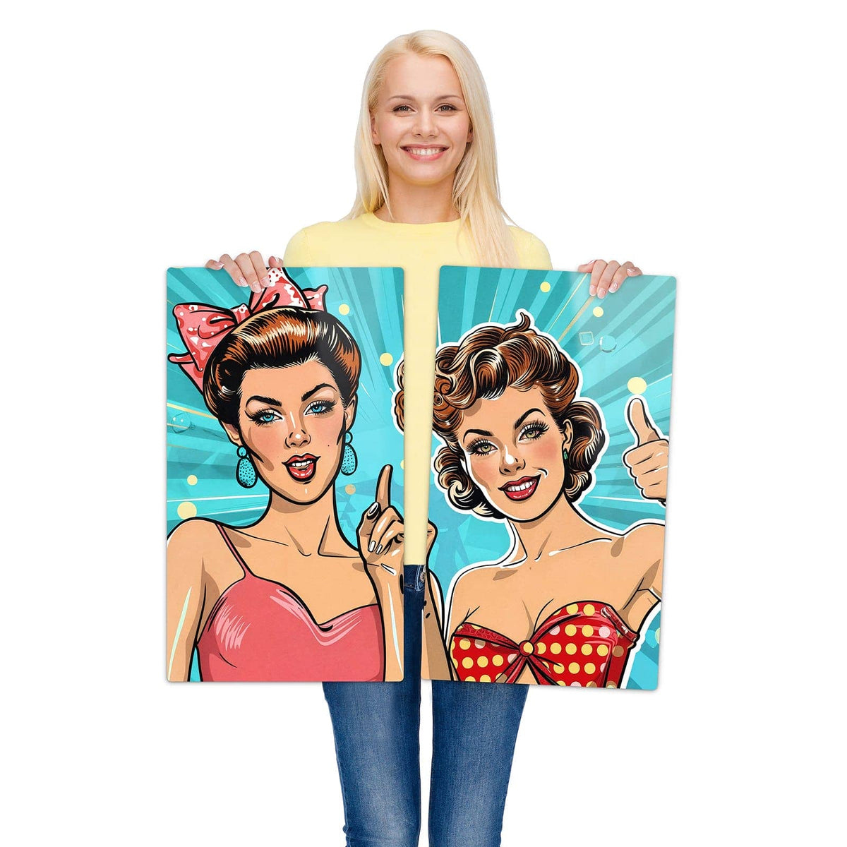 2-teilige Herdabdeckplatte aus Glas mit Retro Frauen Illustration-Motiv wird zur Größendarstellung gehalten