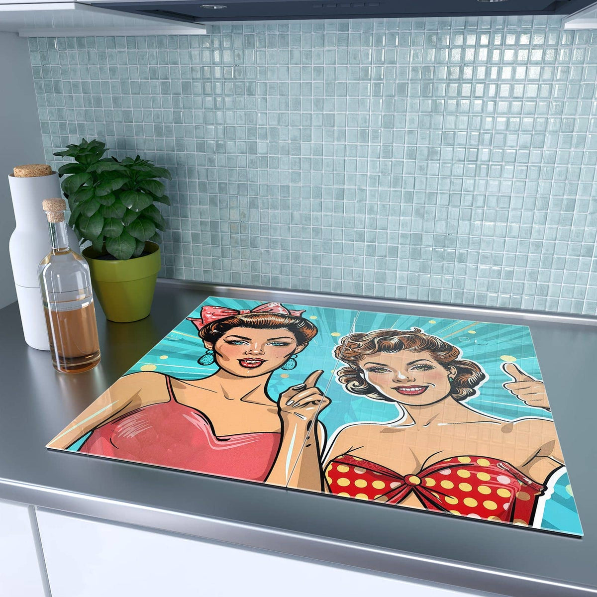 2-teilige Herdabdeckplatten mit Retro Frauen Illustration-Motiv auf dem Ceranfeld