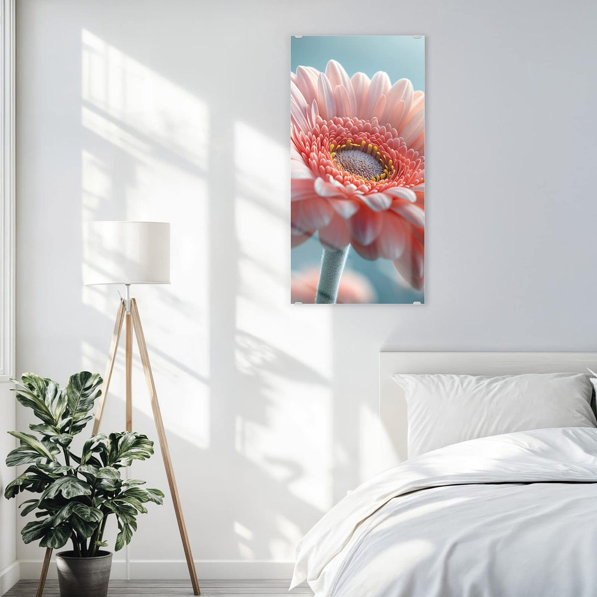 Glasbild Rosa Gerbera an der Wand – Makro einer rosa Gerbera vor hellblauem Grund