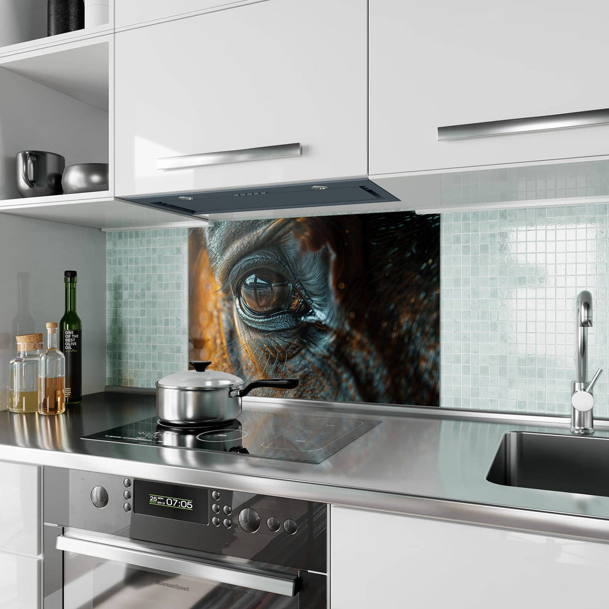 Küchenrückwand aus Glas Pferdeauge im Goldlicht im Hochformat als Spritzschutz hinter dem Kochfeld, über dem Fliesenspiegel montiert