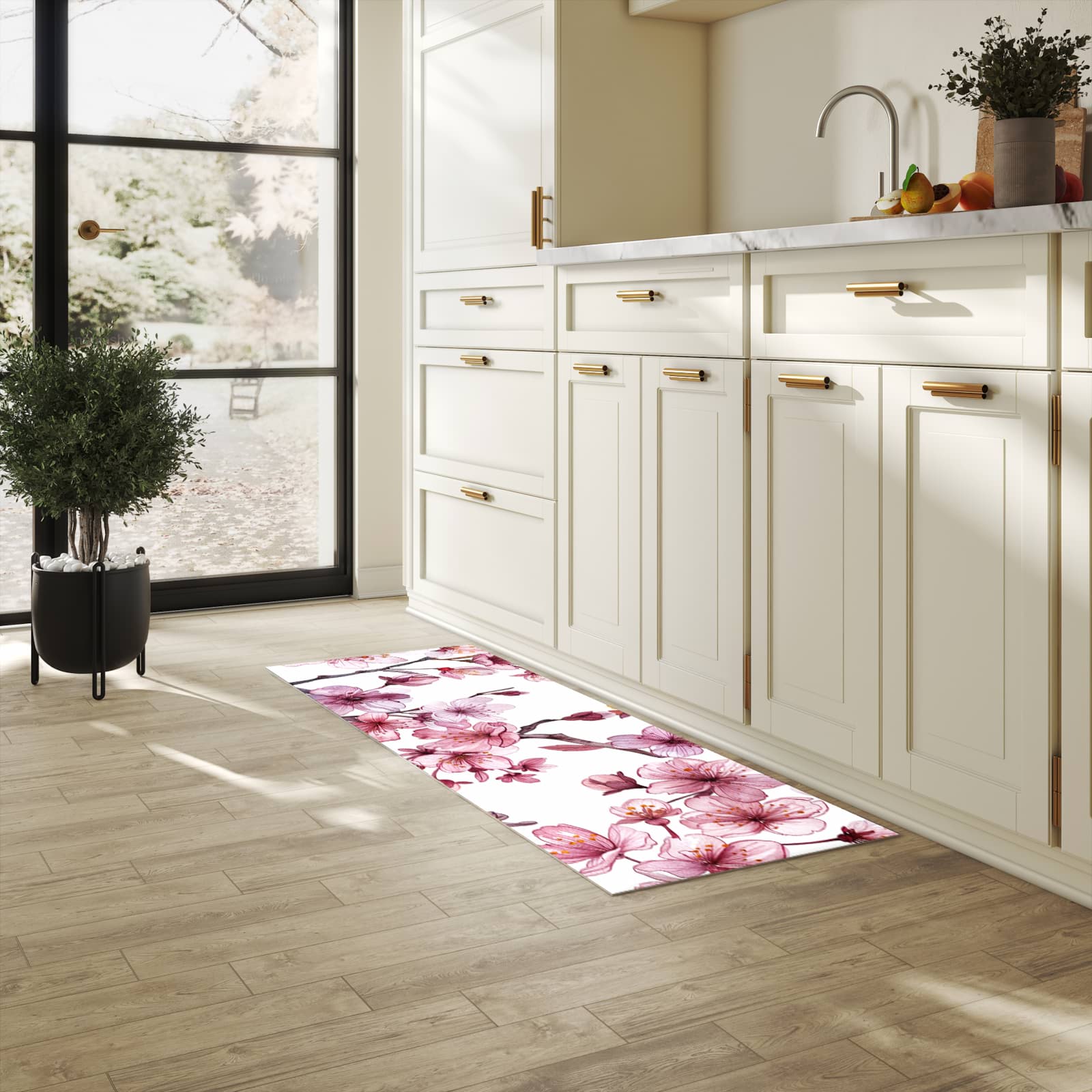 Waschbarer Küchenteppich mit Motiv Blütenmeer für Trittkomfort in heller Küche