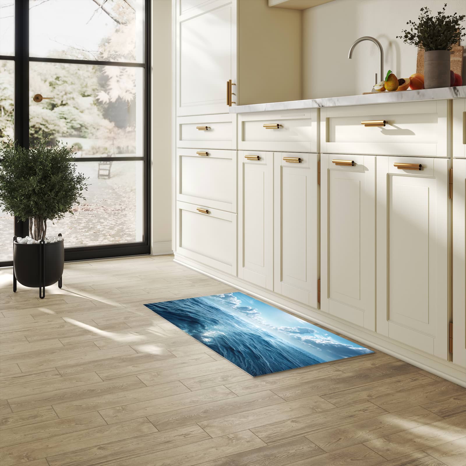 Farbbeständiger rutschfester Küchenteppich mit Motiv Meerblick in heller Küche