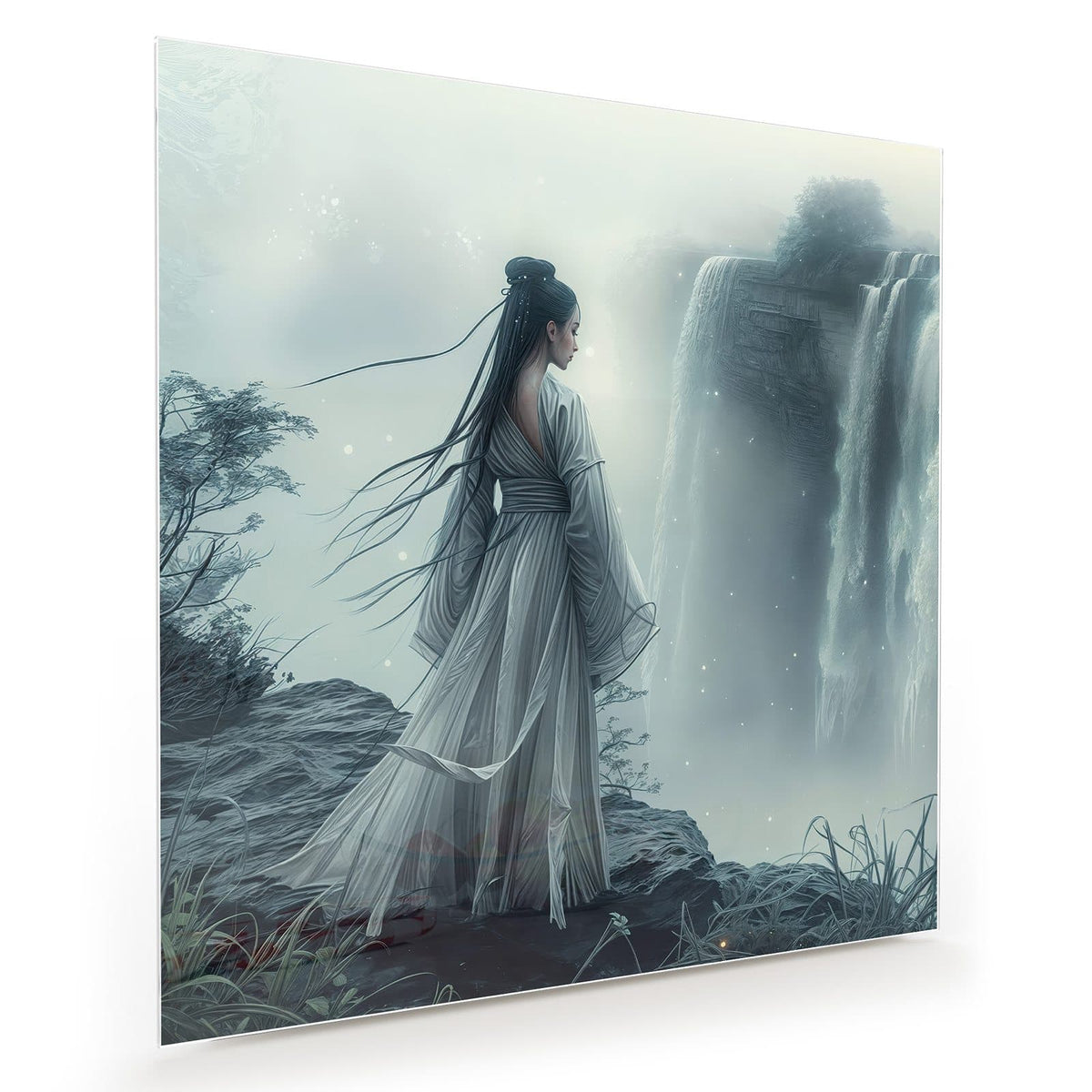Frau im weißen Gewand auf einem Felsen vor nebligem Wasserfall, gemalt