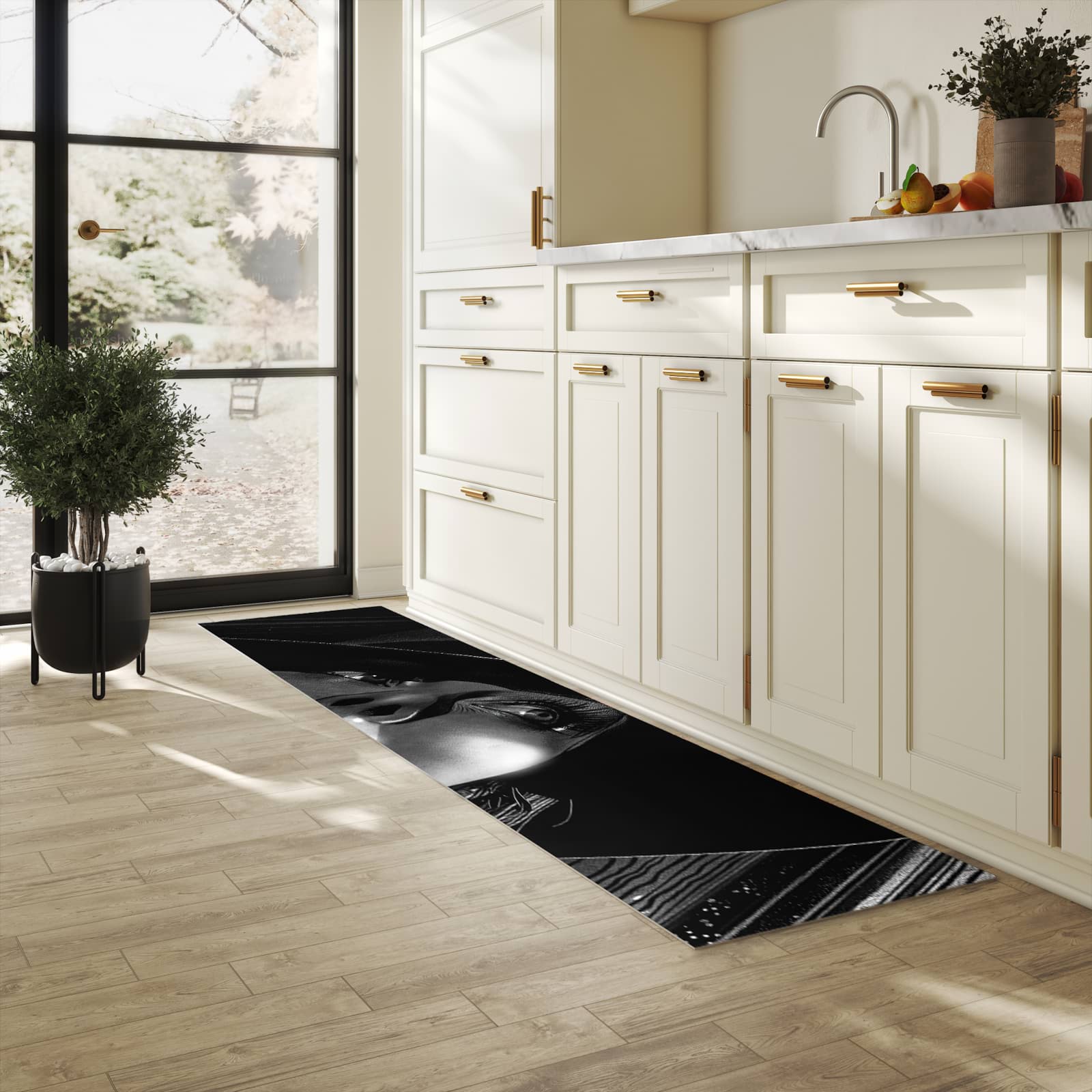 UV-beständiger Teppichläufer mit Motiv Schattenporträt in heller Küche