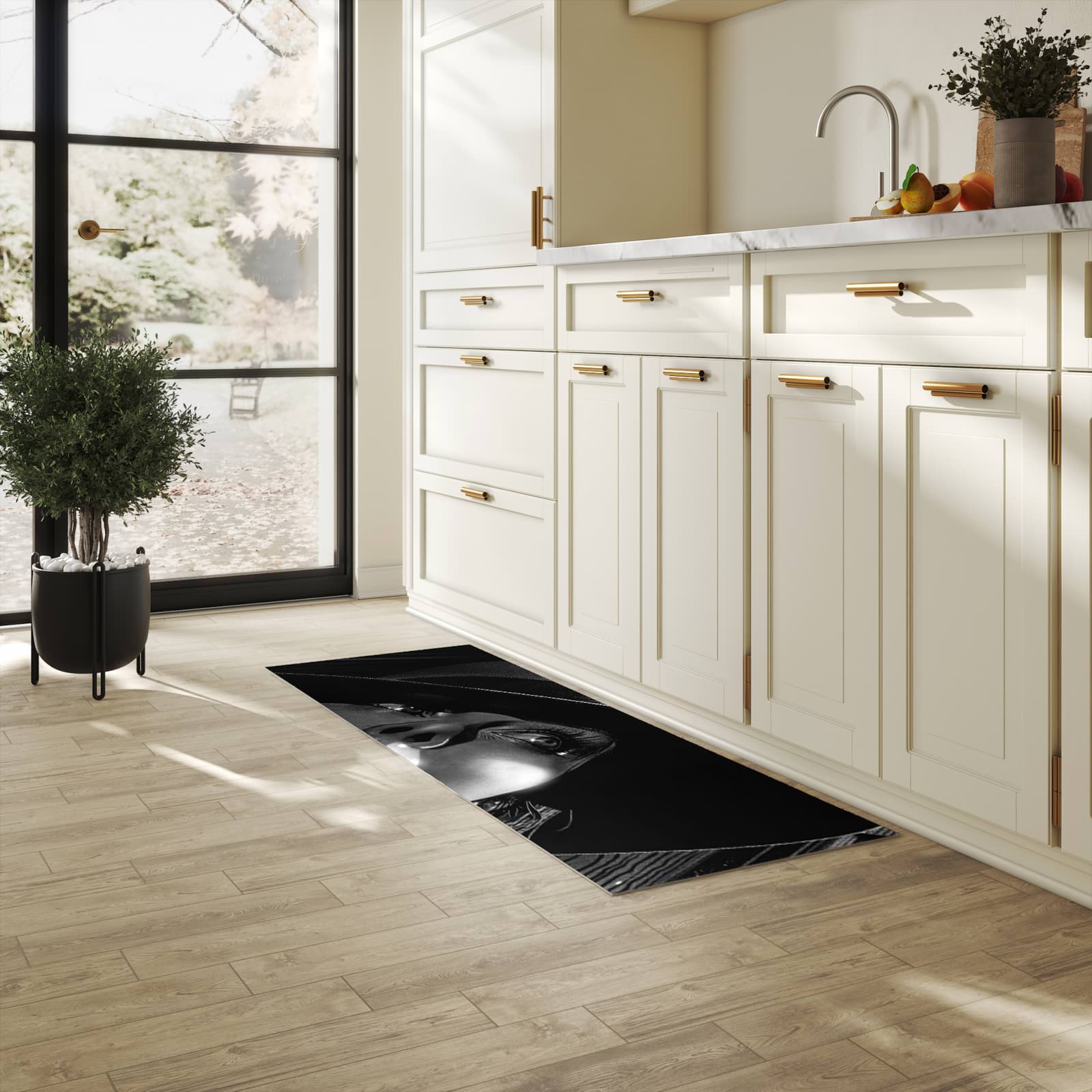 Geräuschdämpfender Küchenläufer mit Motiv Schattenporträt in heller Küche