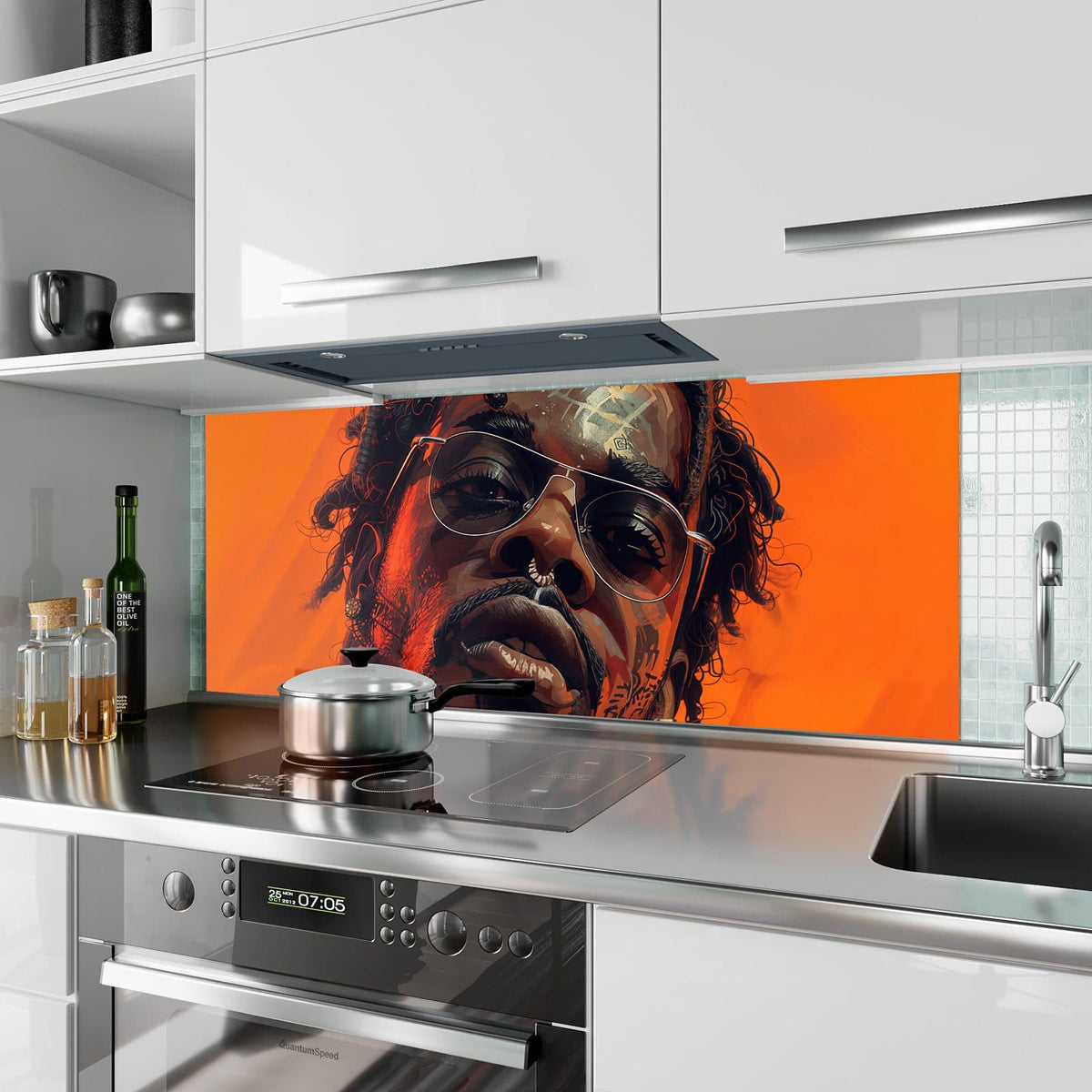 Küchenrückwand aus Glas Mann mit Pilotenbrille im Hochformat als Spritzschutz hinter dem Kochfeld, über dem Fliesenspiegel montiert