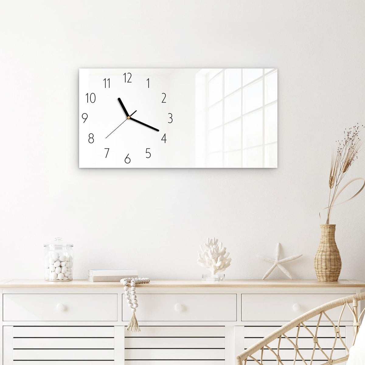 Wanduhr Weisser, Heller Hintergrund aus Glas – Querformat 60 × 30 cm – Reines, helles Weiß
