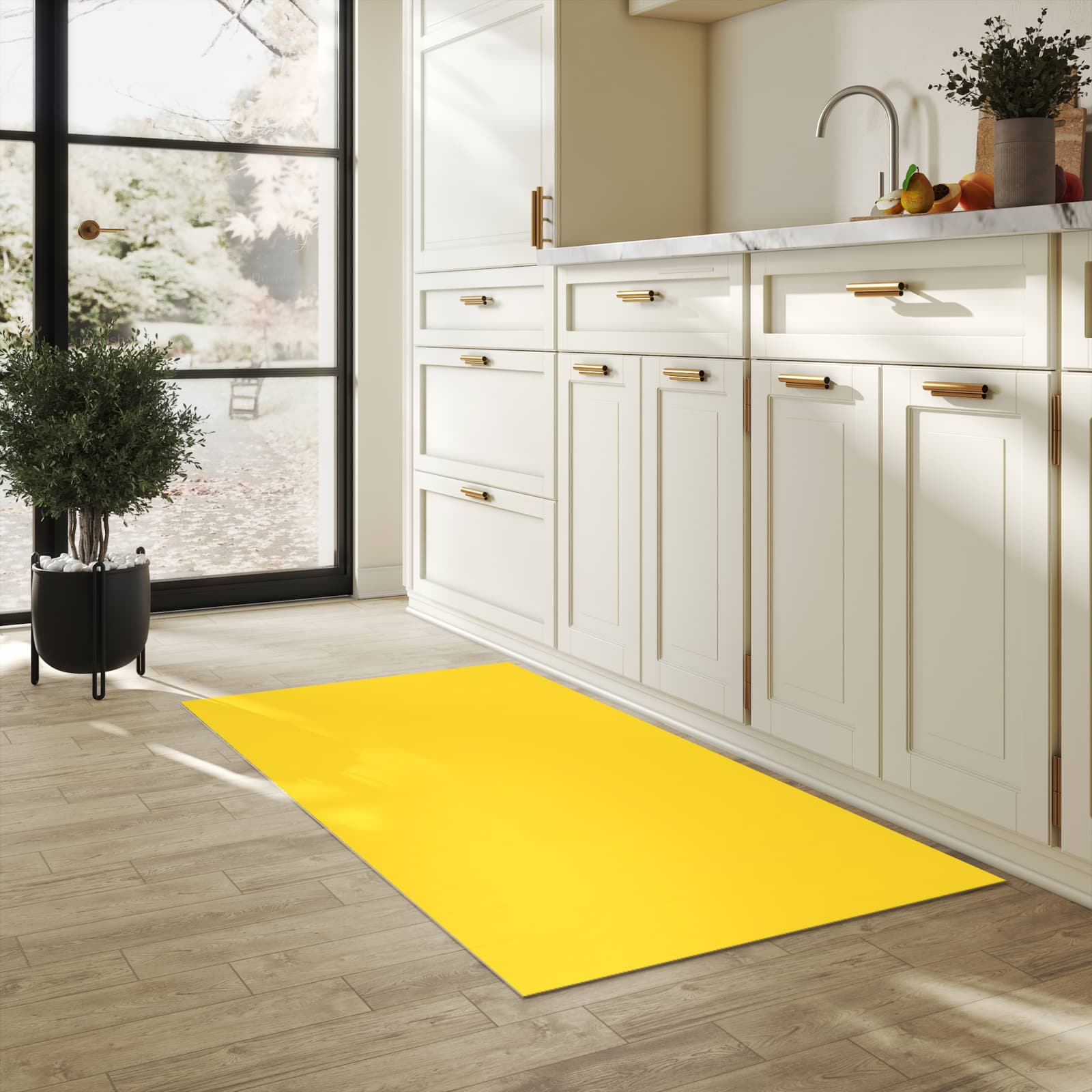 Wasserabweisender Küchenläufer mit Motiv Oranger Hintergrund II in heller Küche