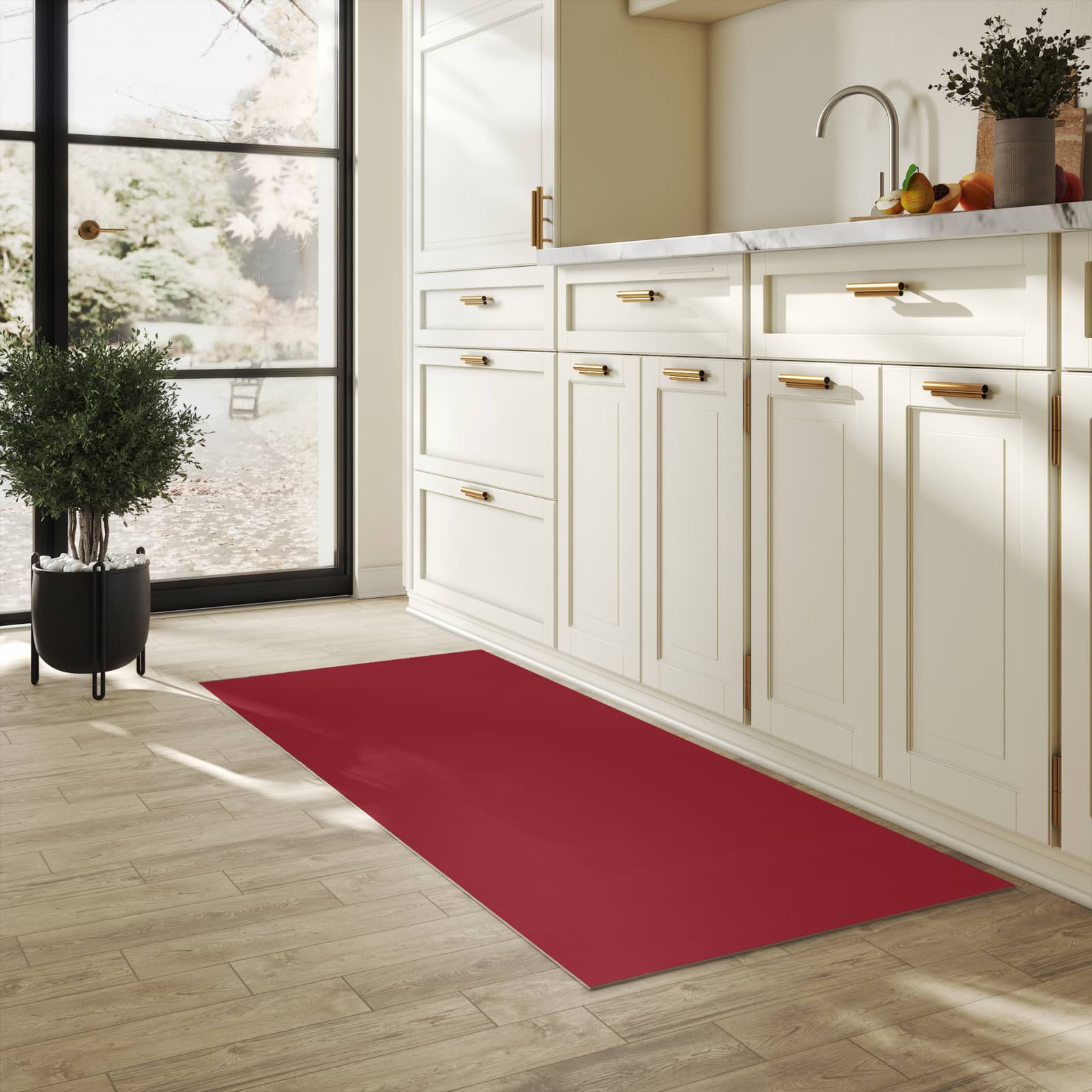Pflegeleichter Küchenläufer mit Motiv Weinroter Hintergrund II in heller Küche