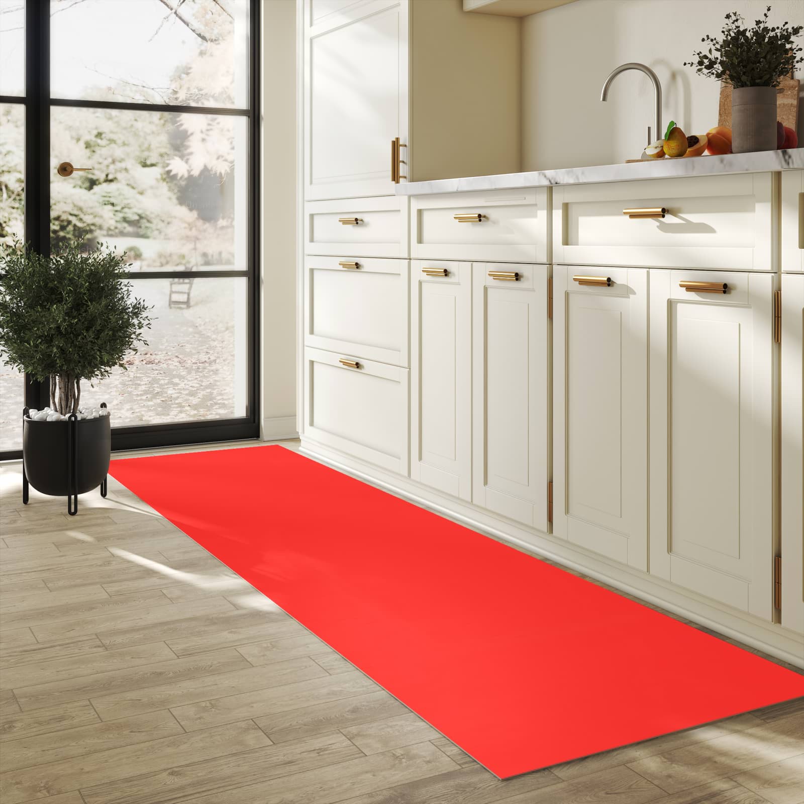 UV-beständiger Teppichläufer mit Motiv Roter Hintergrund I in heller Küche