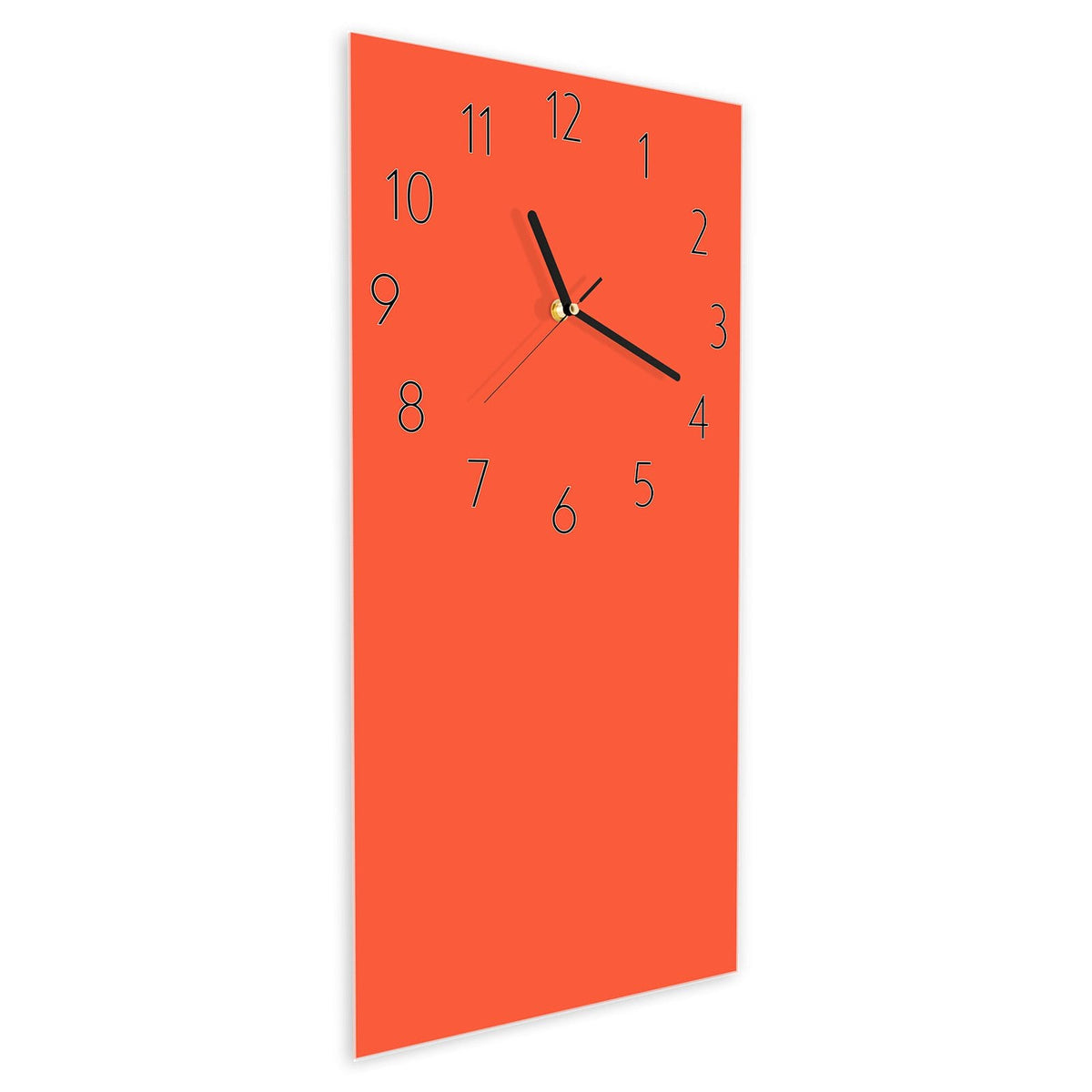 Wanduhr aus Glas im Hochformat Rotoranger Hintergrund schräg von der Seite, 4 mm starkes Glas
