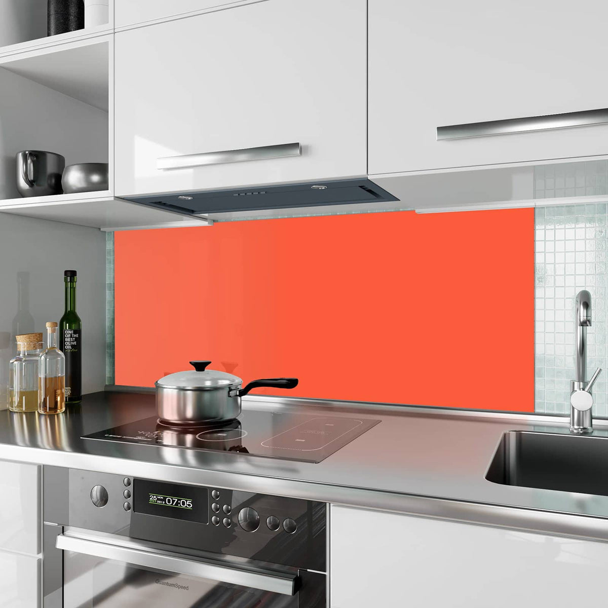 Küchenrückwand aus Glas Rotoranger Hintergrund im Hochformat als Spritzschutz hinter dem Kochfeld, über dem Fliesenspiegel montiert