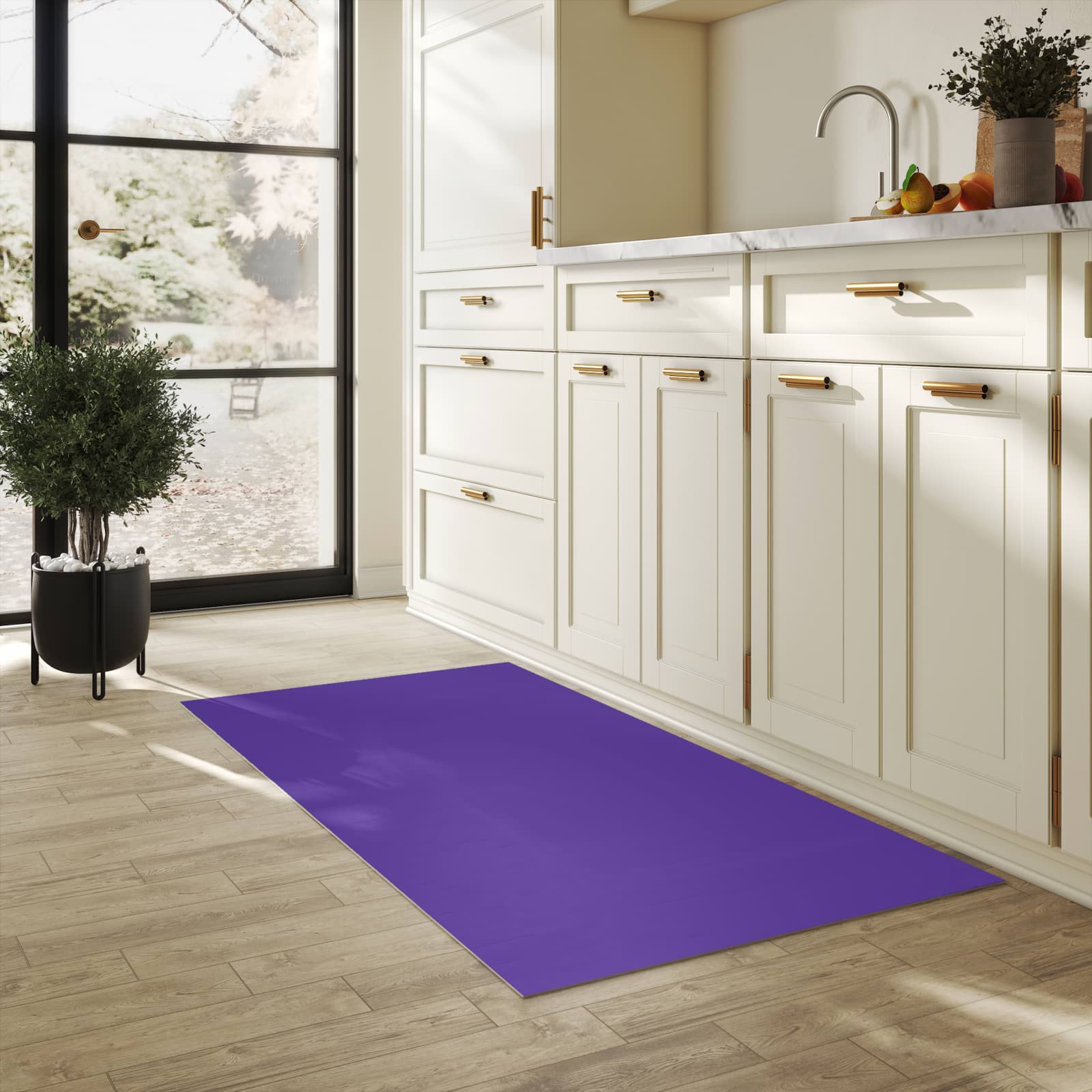 Küchenteppich mit Motiv Lila Hintergrund I für Ordnung & Übersicht in heller Küche