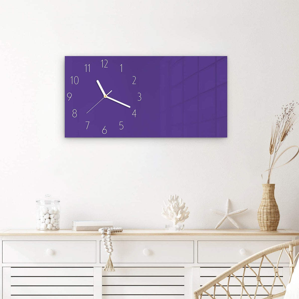 Wanduhr Lila Hintergrund I aus Glas – Querformat 60 × 30 cm – Einfarbiges Lila in reiner Fläche