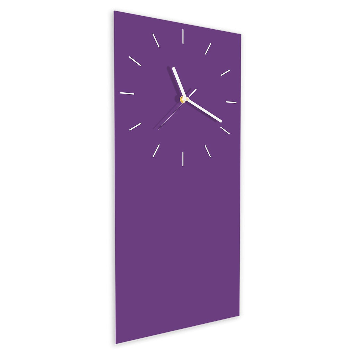 Wanduhr aus Glas im Hochformat Pflaumenlila schräg von der Seite, 4 mm starkes Glas