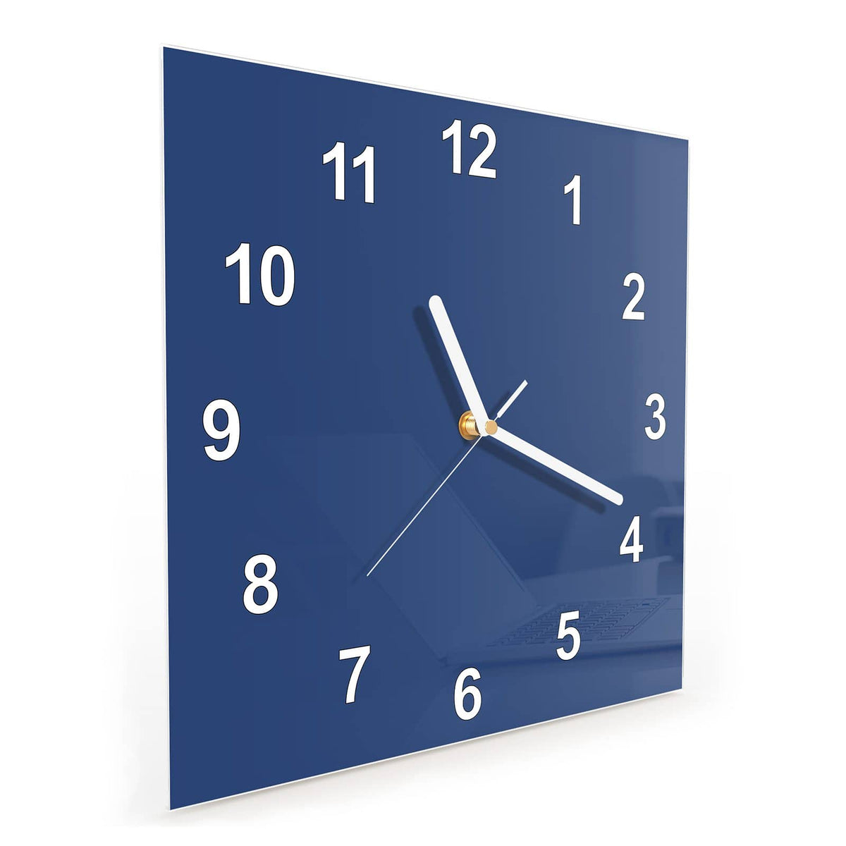 Quadratische Wanduhr aus Glas Jeansblau schräg von der Seite, 4 mm starkes Glas