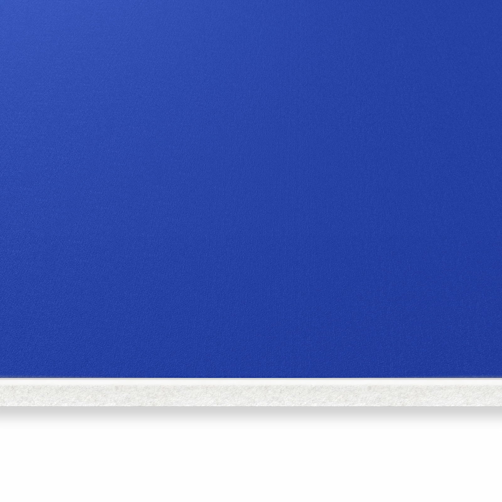 Schmutzabweisender dünner Teppich mit Motiv Königsblauer Hintergrund II in seitlicher Ansicht