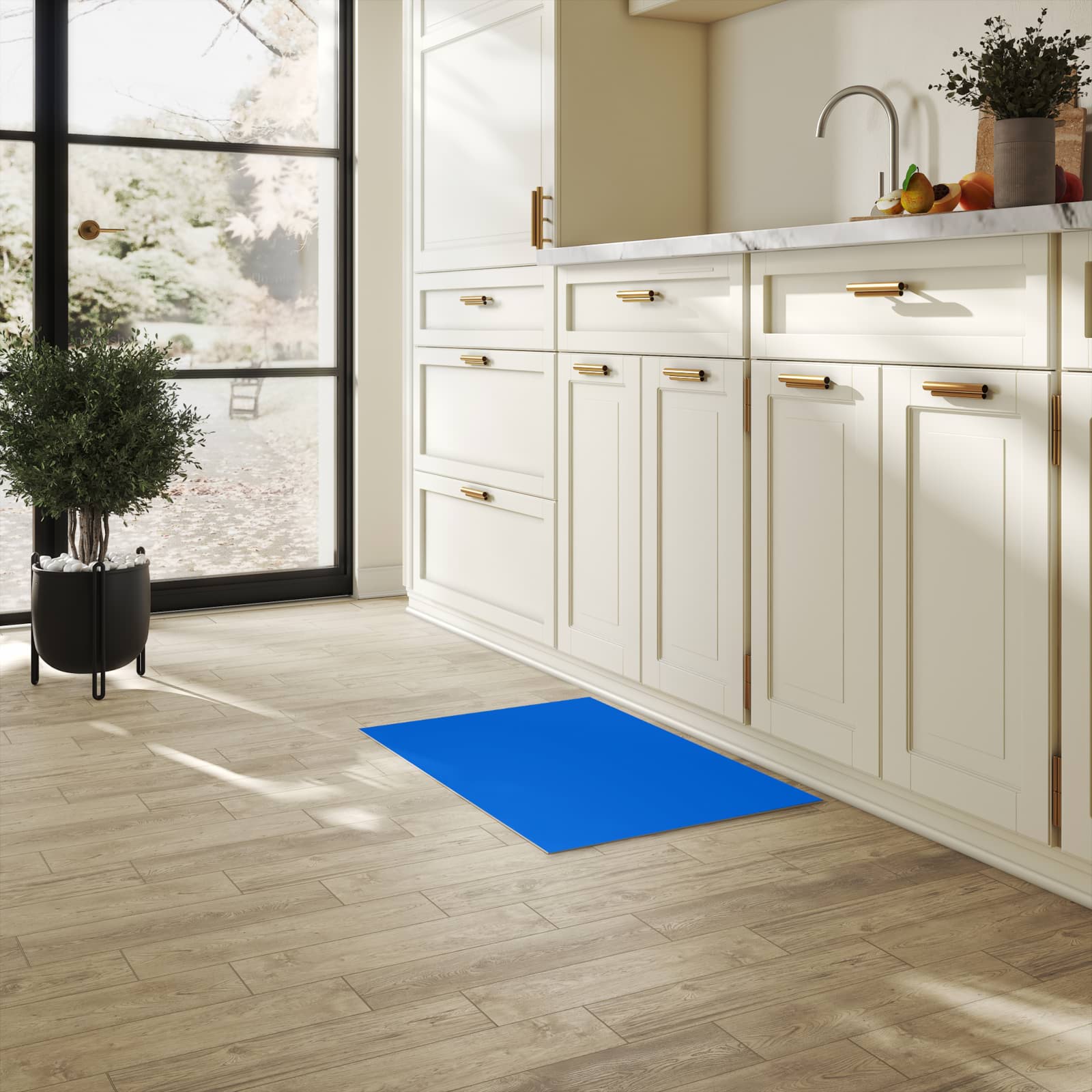 Farbbeständiger Läufer für die Küche mit Motiv Blauer Hintergrund II in heller Küche