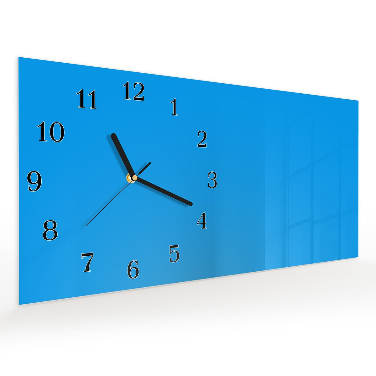 Vormontiert – mit Schwebeeffekt – Wanduhr Hellblauer Hintergrund II aus Glas – Querformat 60 × 30 cm