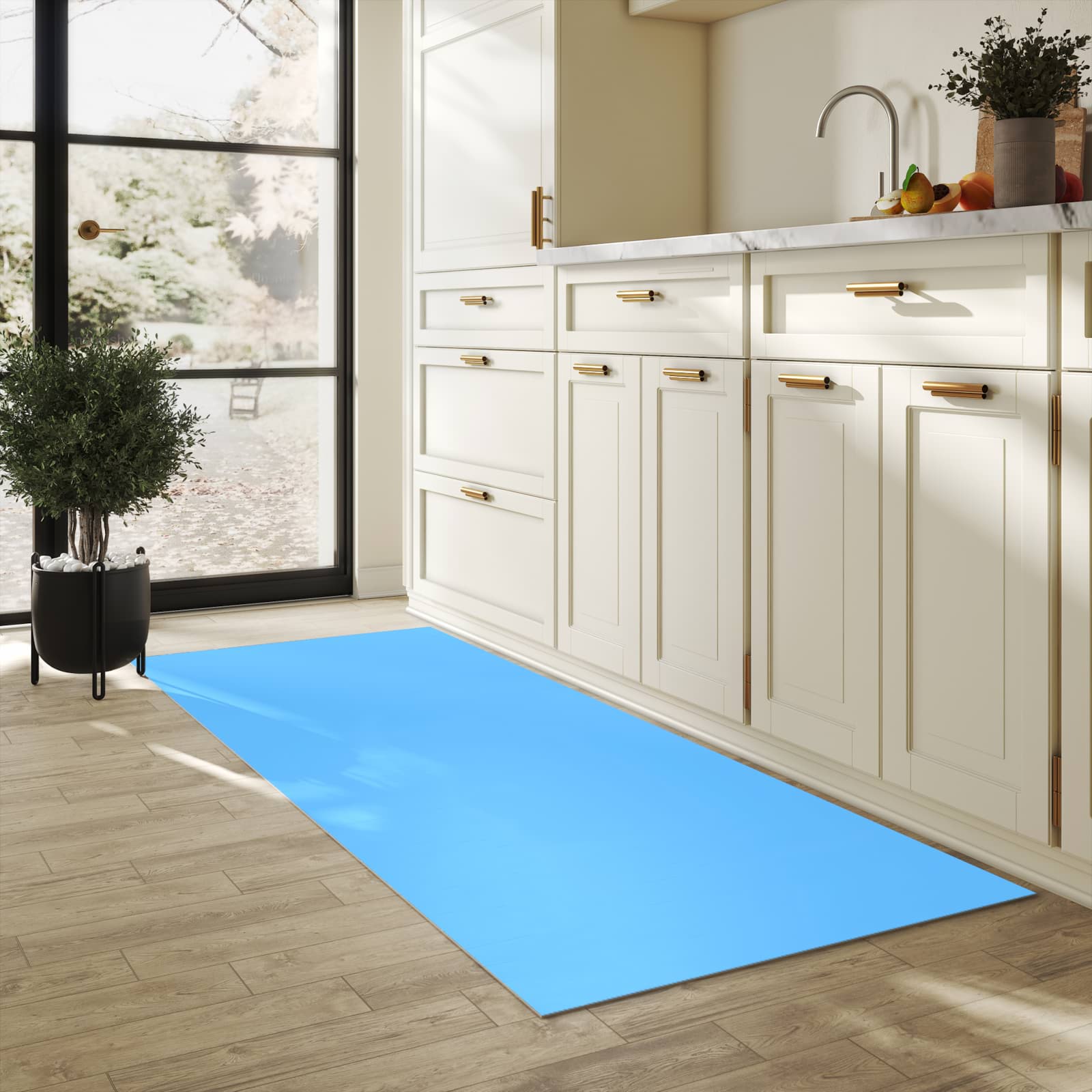 Rutschfester Bodenläufer-Teppich mit Motiv Himmelblauer Hintergrund in heller Küche