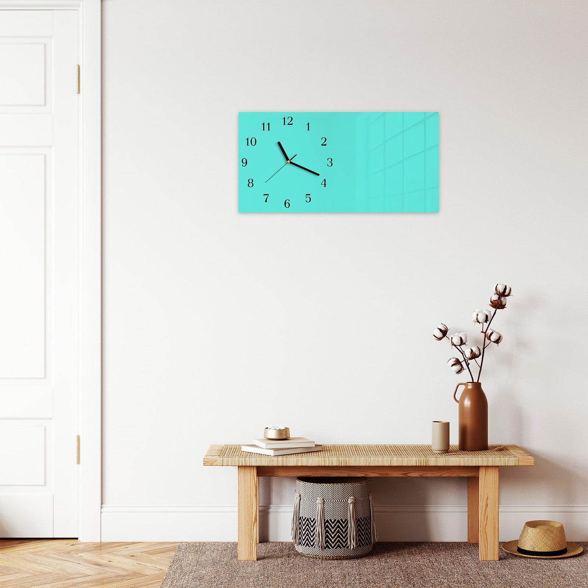 Moderne Wanduhr aus Glas mit Farbtiefe – Wanduhr Mintblauer Hintergrund aus Glas – Querformat 60 × 30 cm